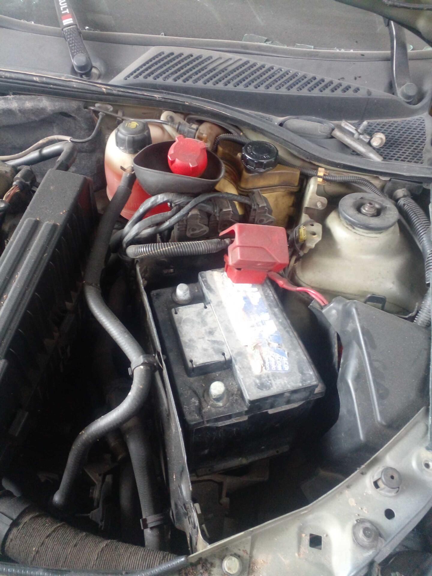 RENAULT / CLIO EXP1016VH FLEX 2013/2014 — foto 4 de 40