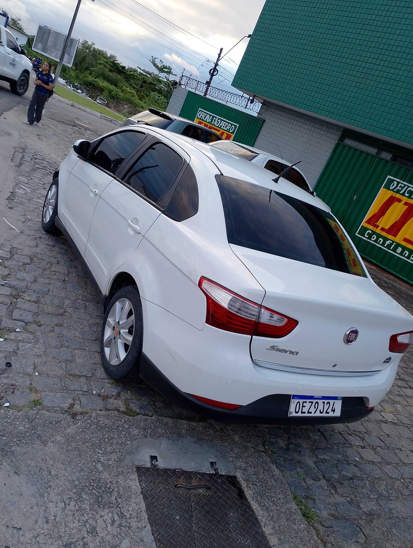 FIAT / SIENA ATTRACTIV 1.4 FLEX 2012/2013 — foto 6 de 38