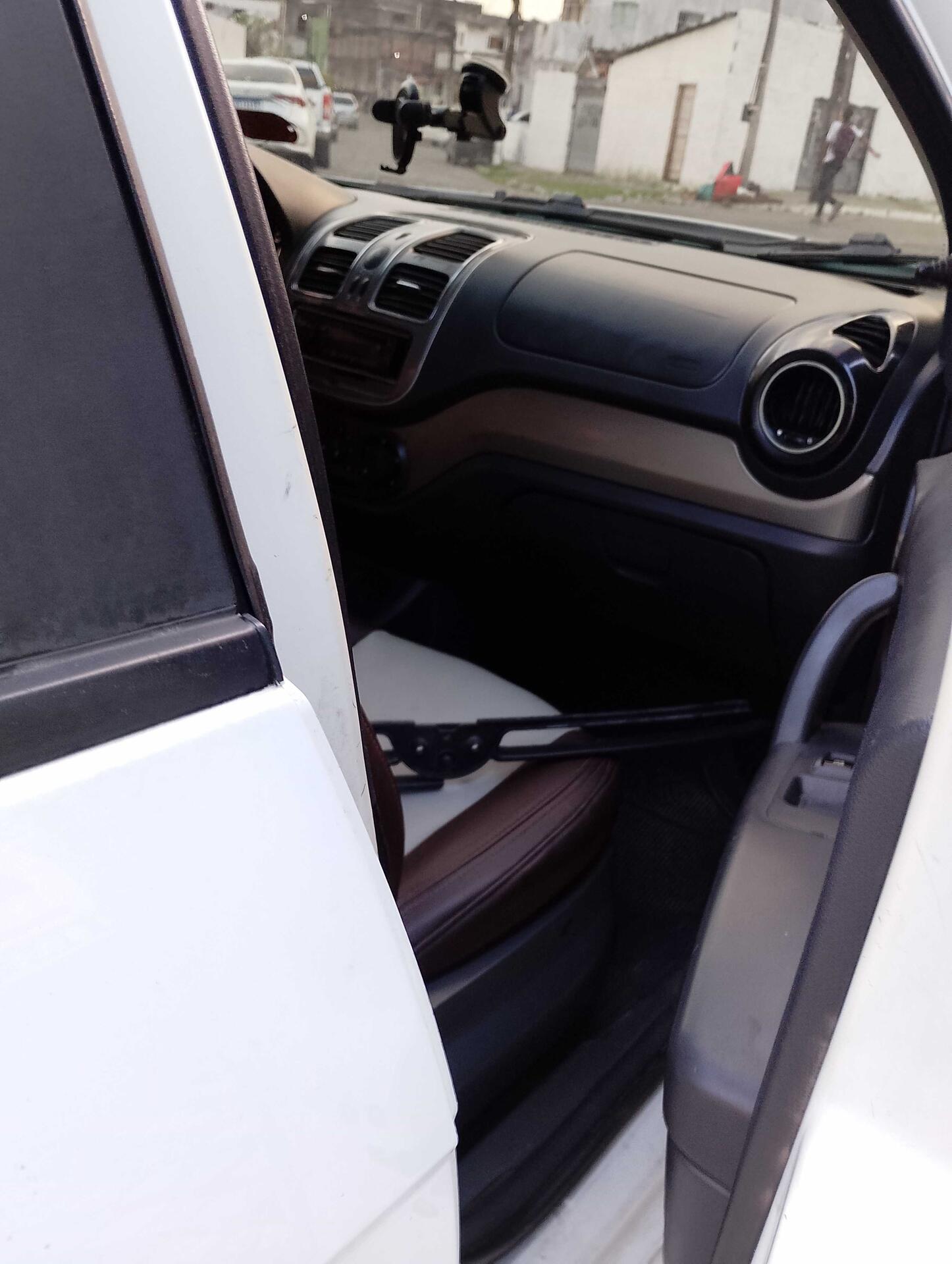 FIAT / SIENA ATTRACTIV 1.4 FLEX 2012/2013 — foto 8 de 38