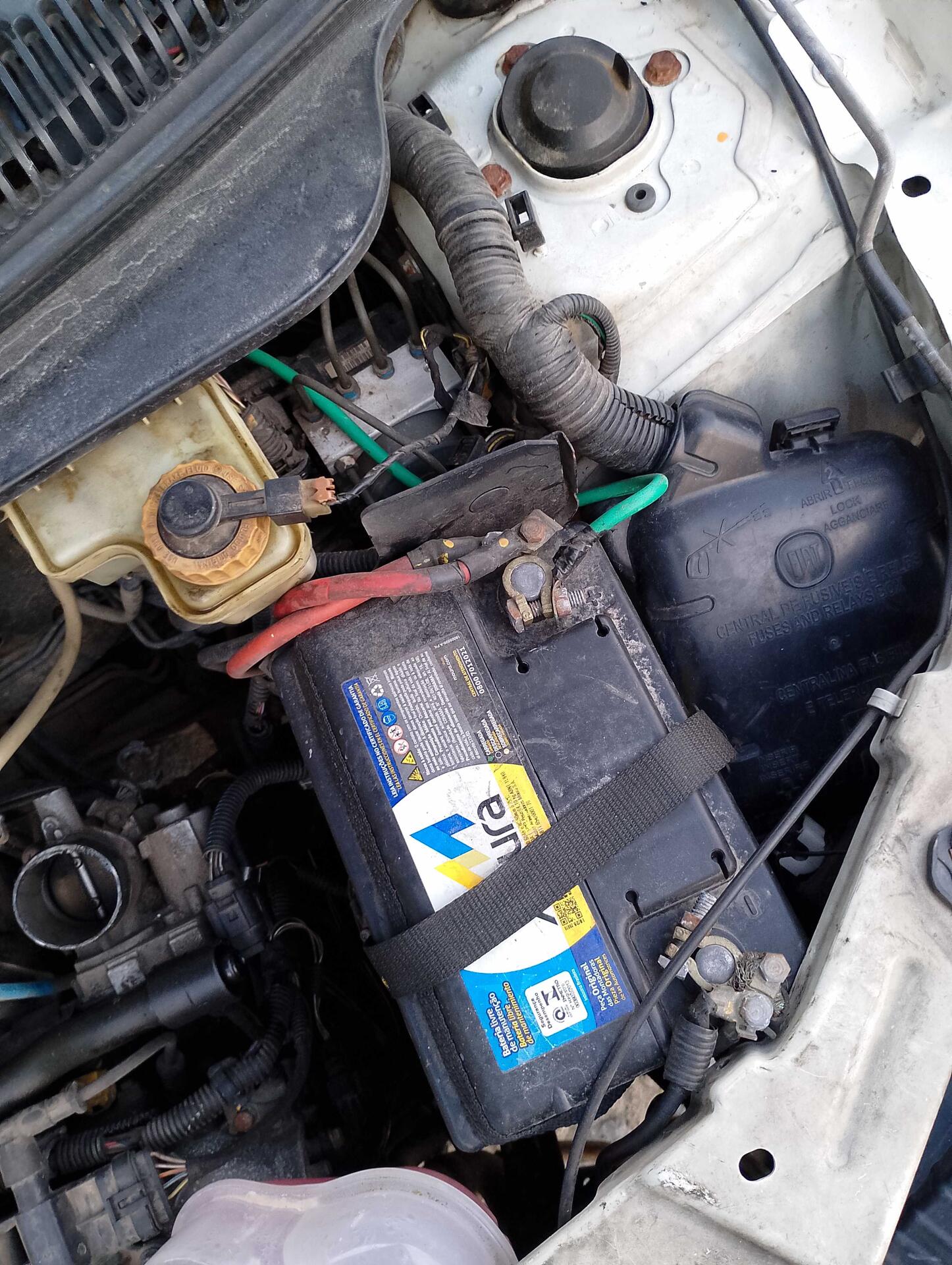 FIAT / SIENA ATTRACTIV 1.4 FLEX 2012/2013 — foto 13 de 38