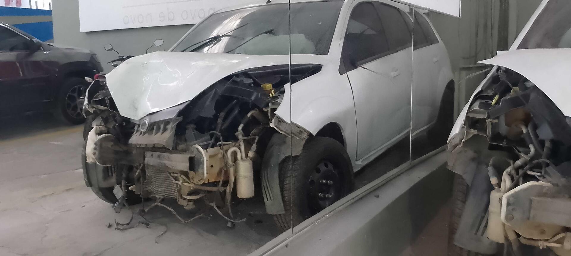 FORD / FIESTA 1.0 8V FLEX 5P 2013/2013 — foto 4 de 40