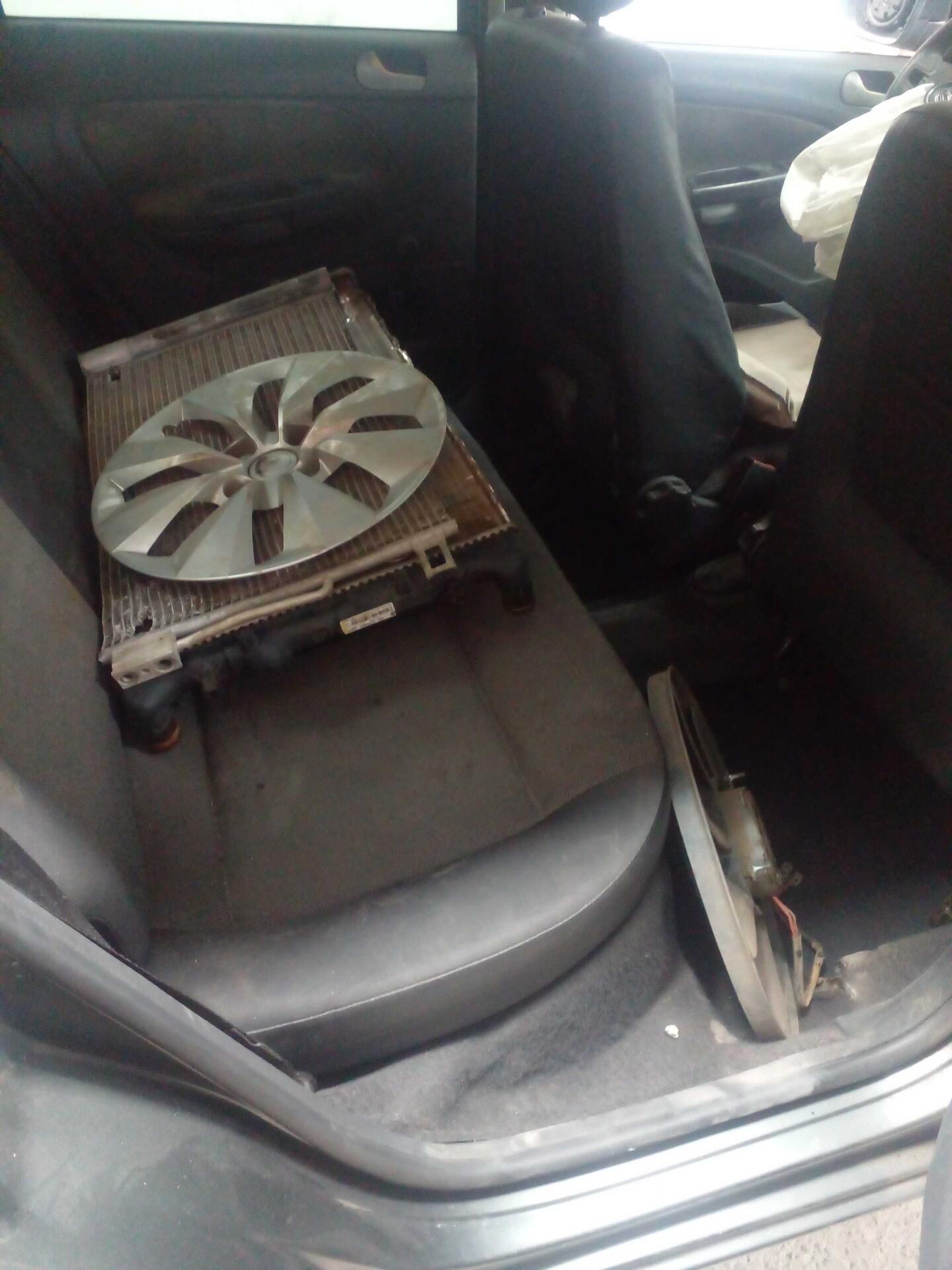 VW / NOVO VOYAGE 1.6 CITY GNV_FLEX 2014/2014 — foto 3 de 40