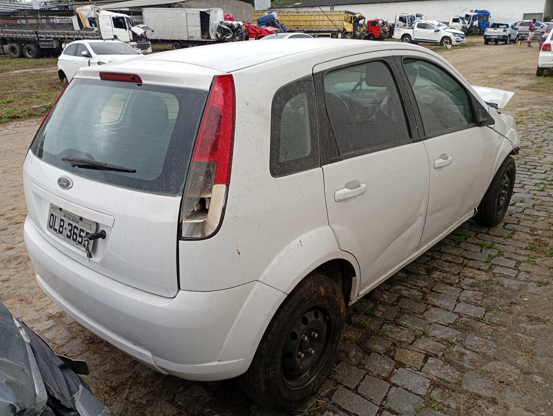 FORD / FIESTA 1.0 8V FLEX 5P 2013/2013 — foto 21 de 40