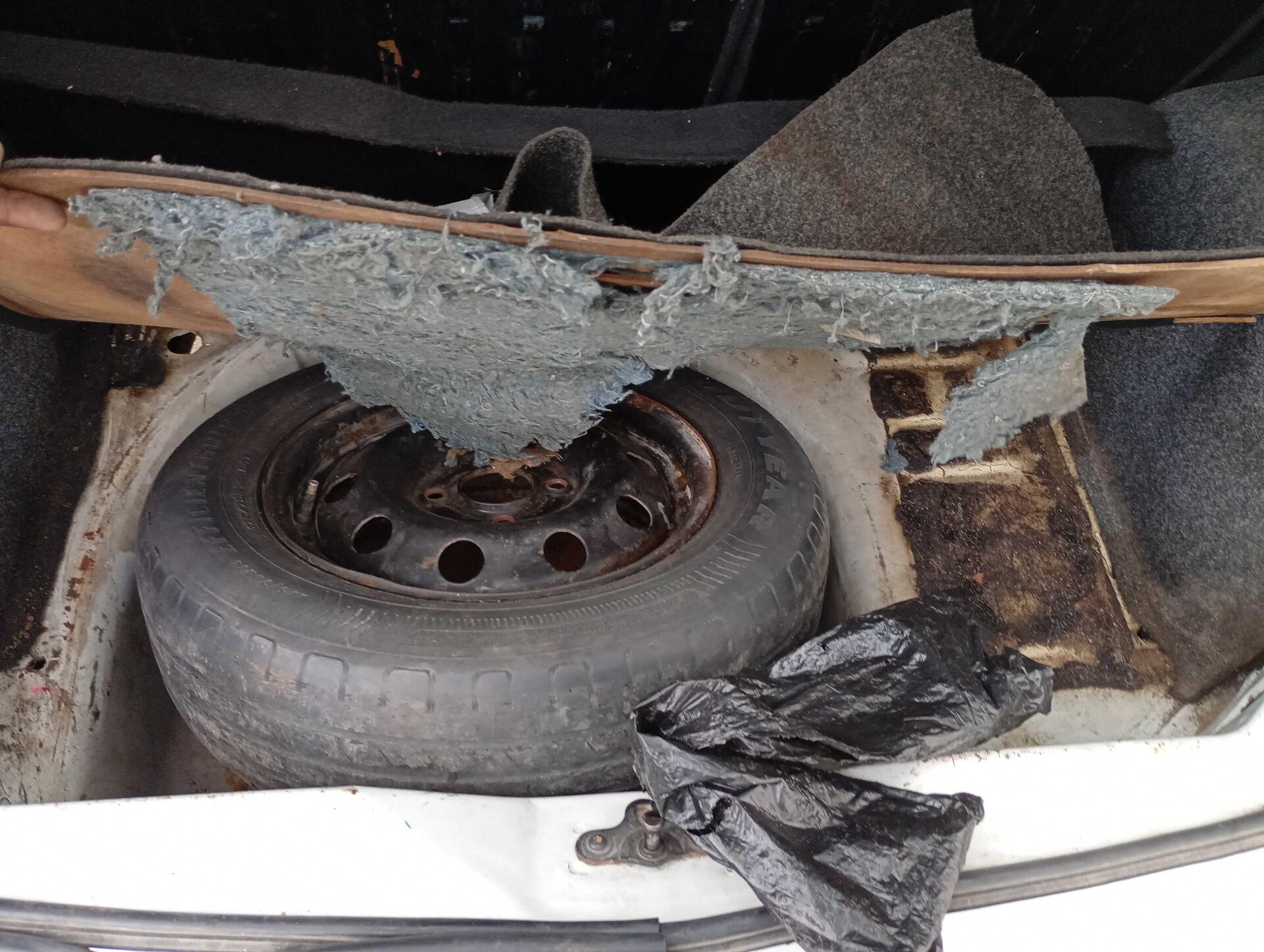 FORD / FIESTA 1.0 8V FLEX 5P 2013/2013 — foto 31 de 40