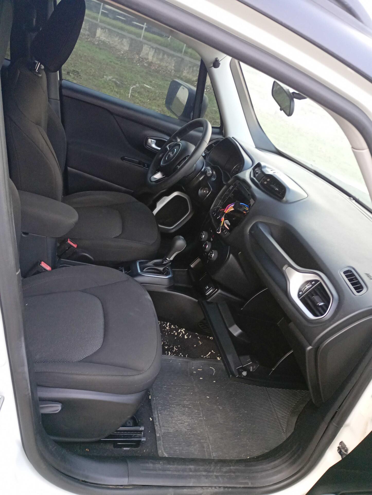 JEEP / RENEGADE 1.8 4X2 FLEX 16V AUT. 2021/2021 — foto 16 de 22