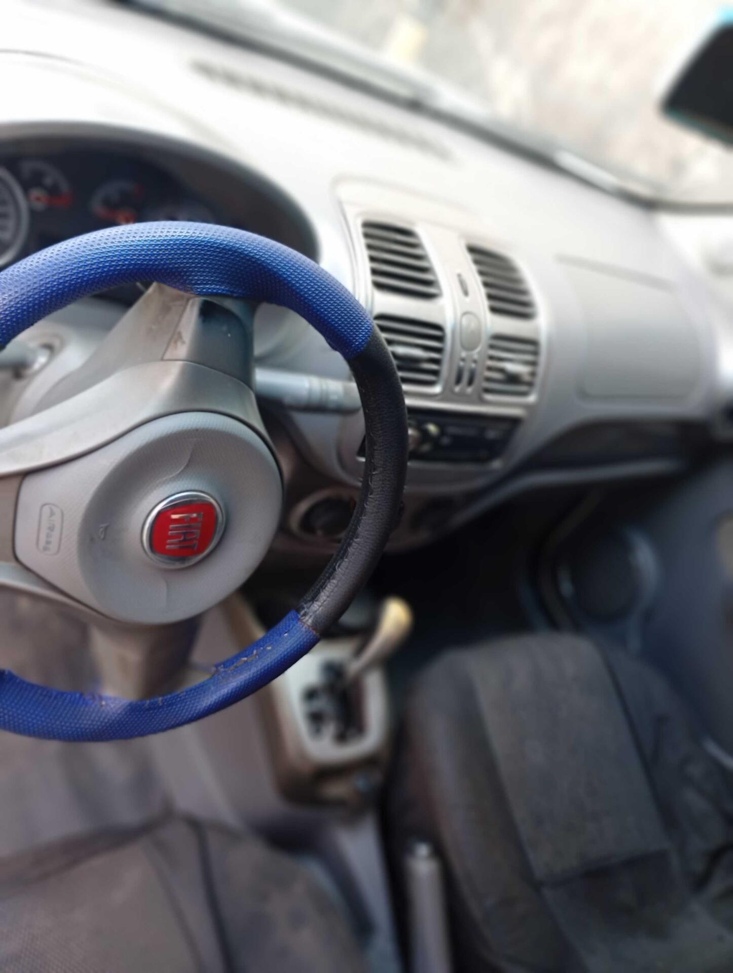 FIAT / GRAND SIENA ESSENCE DUALOGIC 1.6 FLEX 16V 2013/2013 — foto 18 de 40