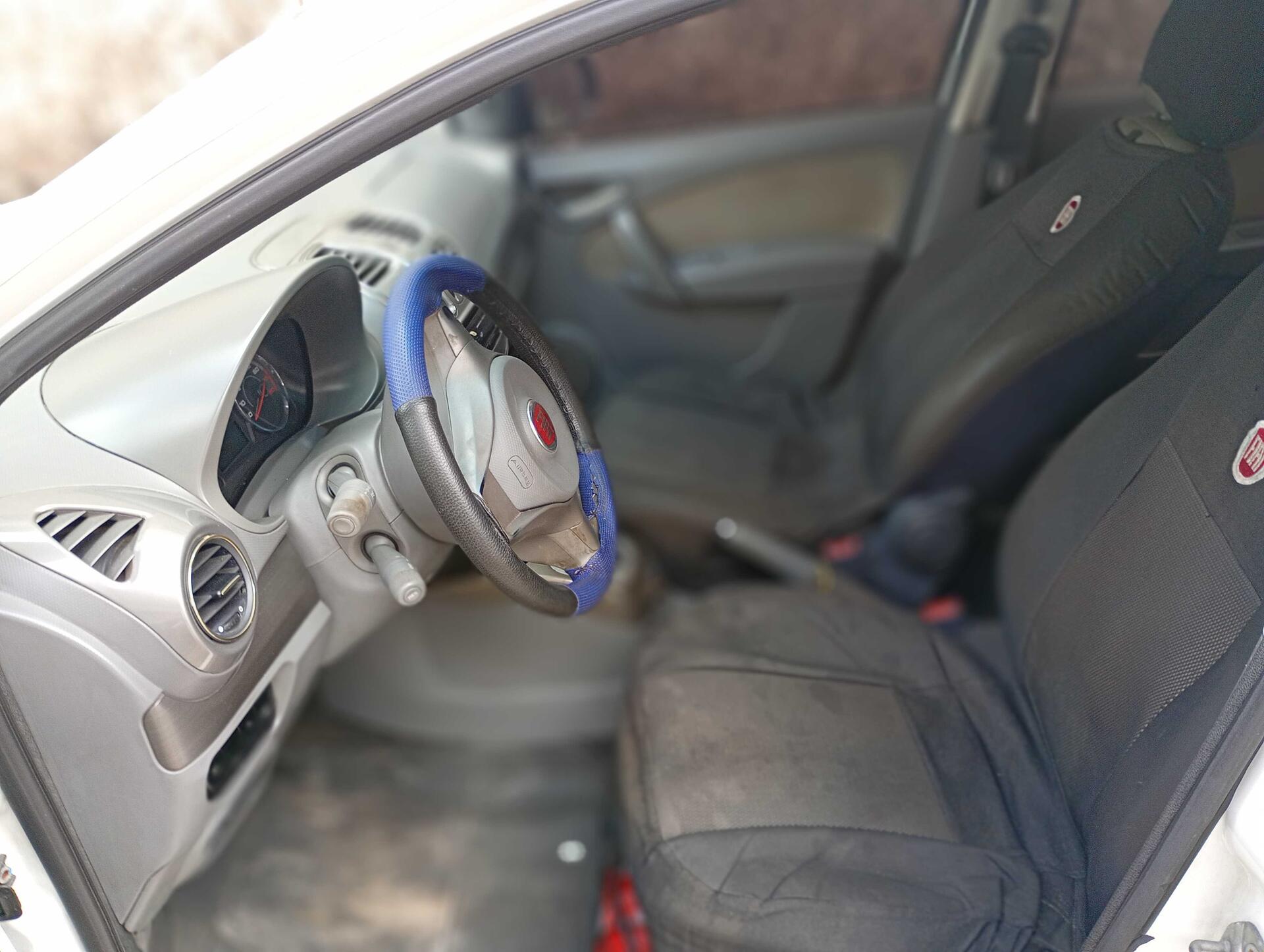 FIAT / GRAND SIENA ESSENCE DUALOGIC 1.6 FLEX 16V 2013/2013 — foto 19 de 40