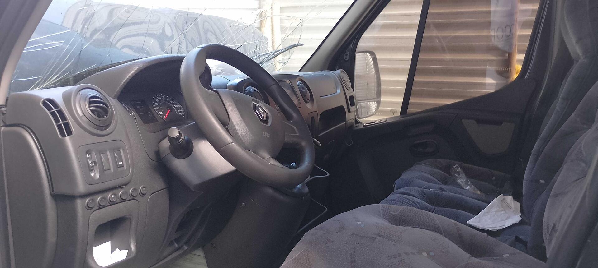 RENAULT / MASTER 2.3 DCI EXTRA F.VITRE 16V DIESEL 2024/2025 — foto 15 de 40