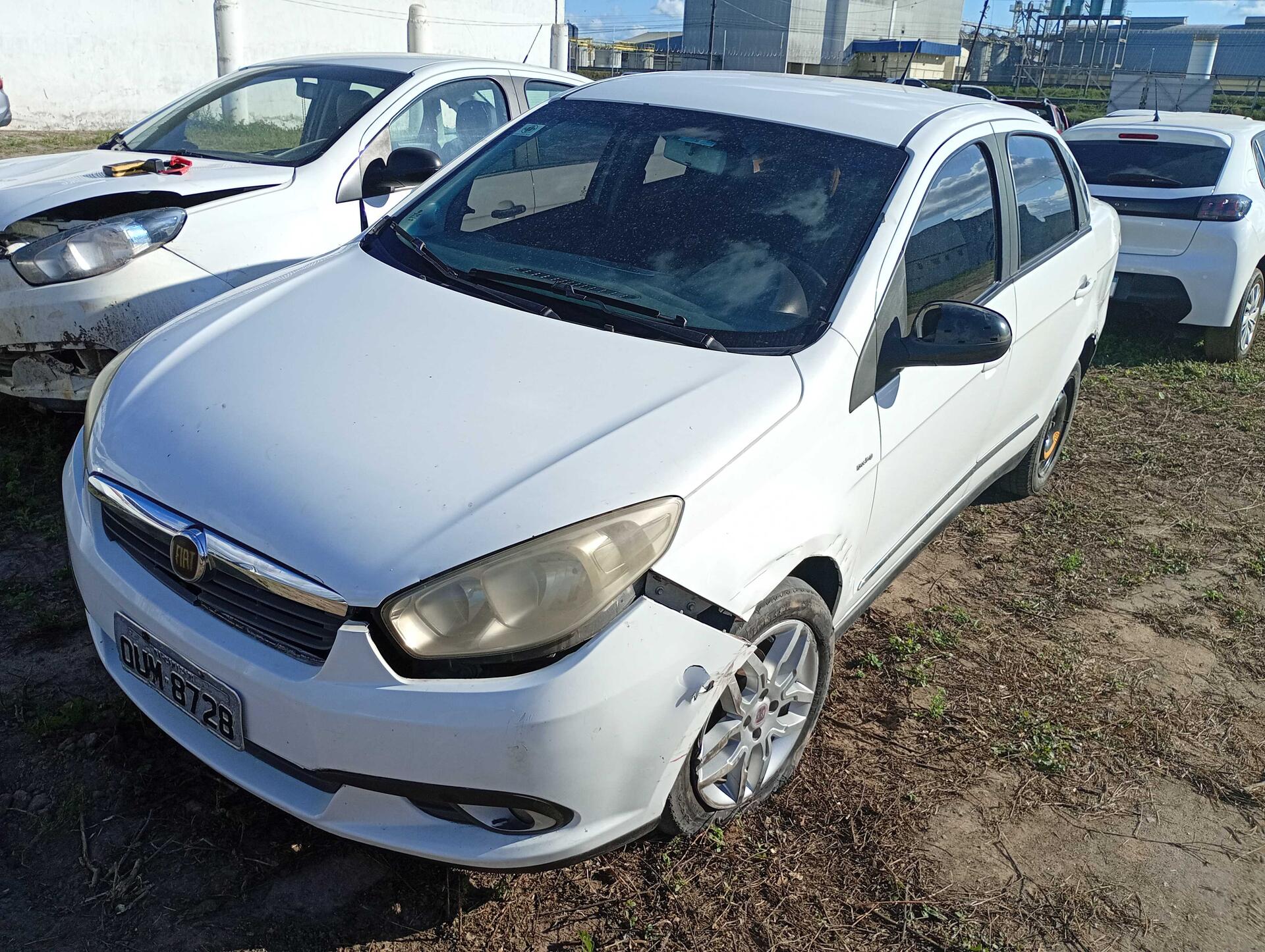 FIAT / GRAND SIENA ESSENCE DUALOGIC 1.6 FLEX 16V 2013/2013 — foto 31 de 40