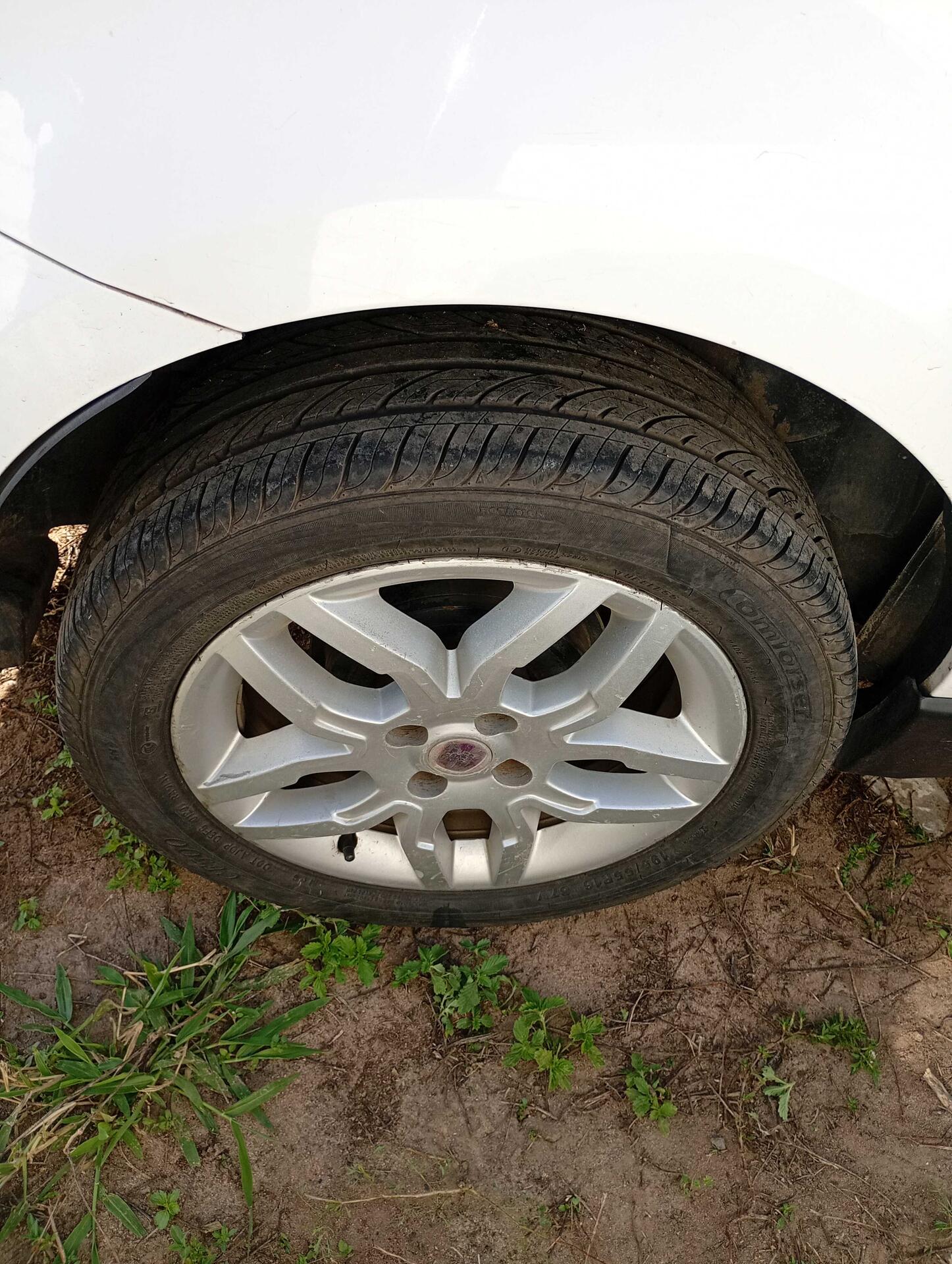 FIAT / GRAND SIENA ESSENCE DUALOGIC 1.6 FLEX 16V 2013/2013 — foto 34 de 40