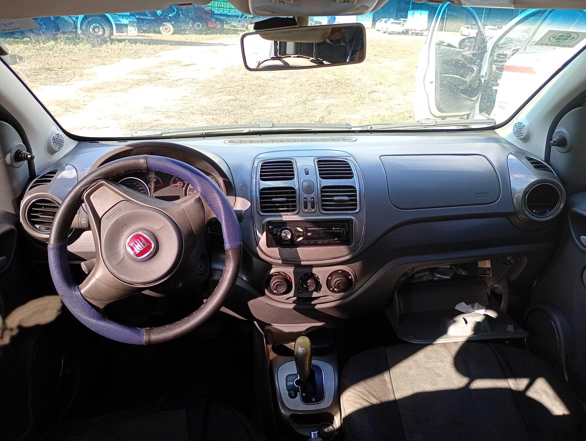 FIAT / GRAND SIENA ESSENCE DUALOGIC 1.6 FLEX 16V 2013/2013 — foto 39 de 40