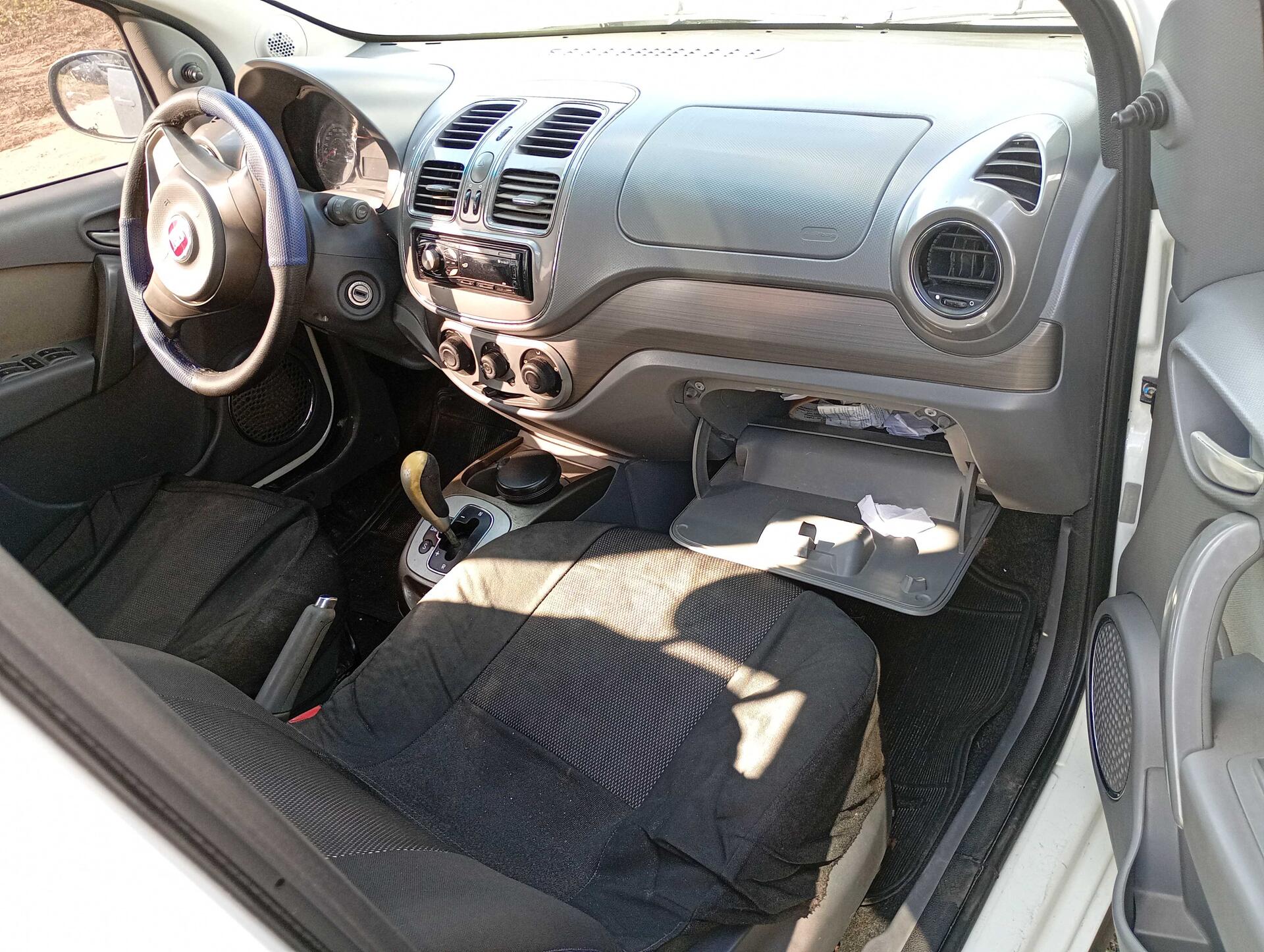 FIAT / GRAND SIENA ESSENCE DUALOGIC 1.6 FLEX 16V 2013/2013 — foto 40 de 40