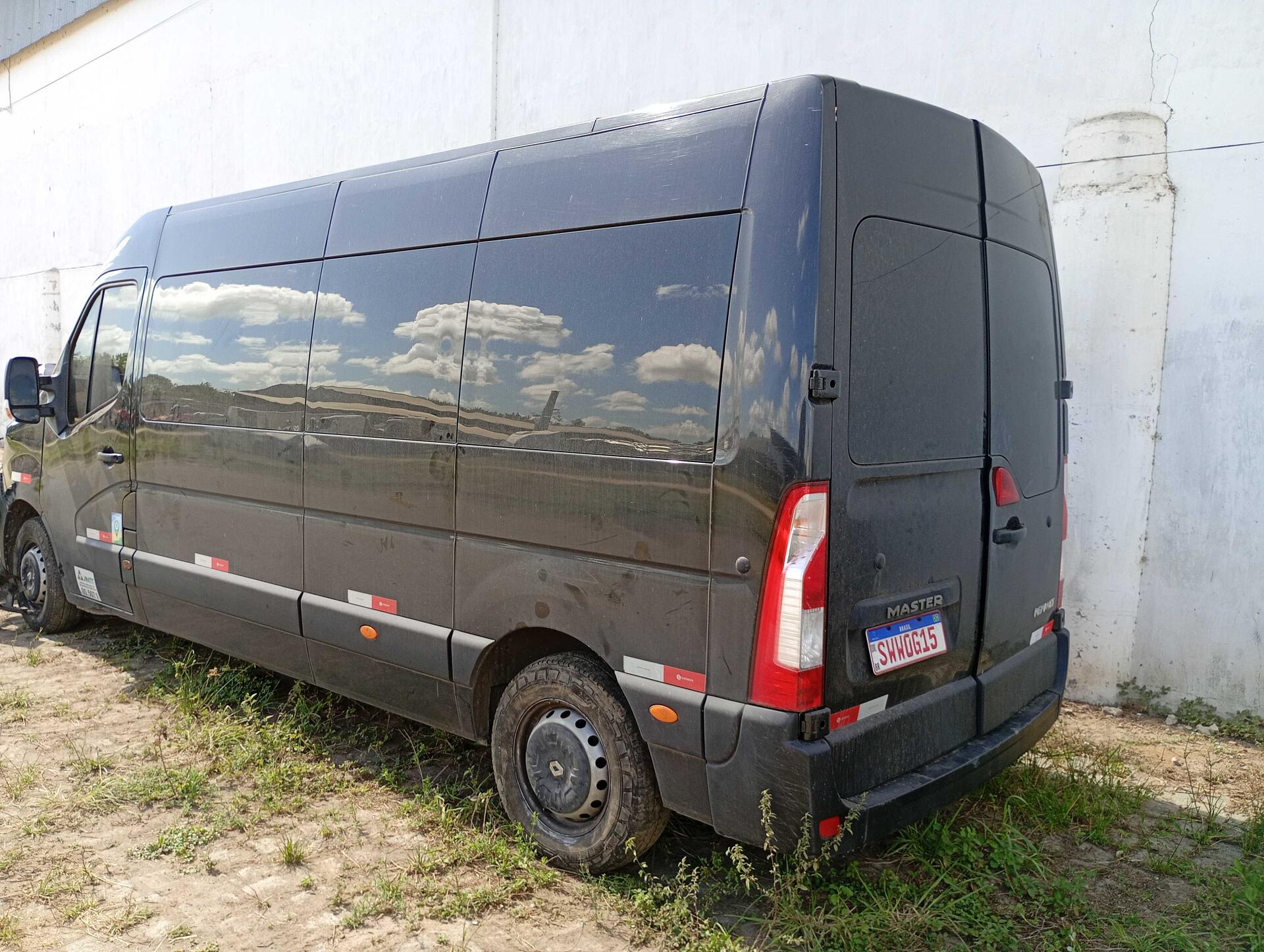 RENAULT / MASTER 2.3 DCI EXTRA F.VITRE 16V DIESEL 2024/2025 — foto 33 de 40