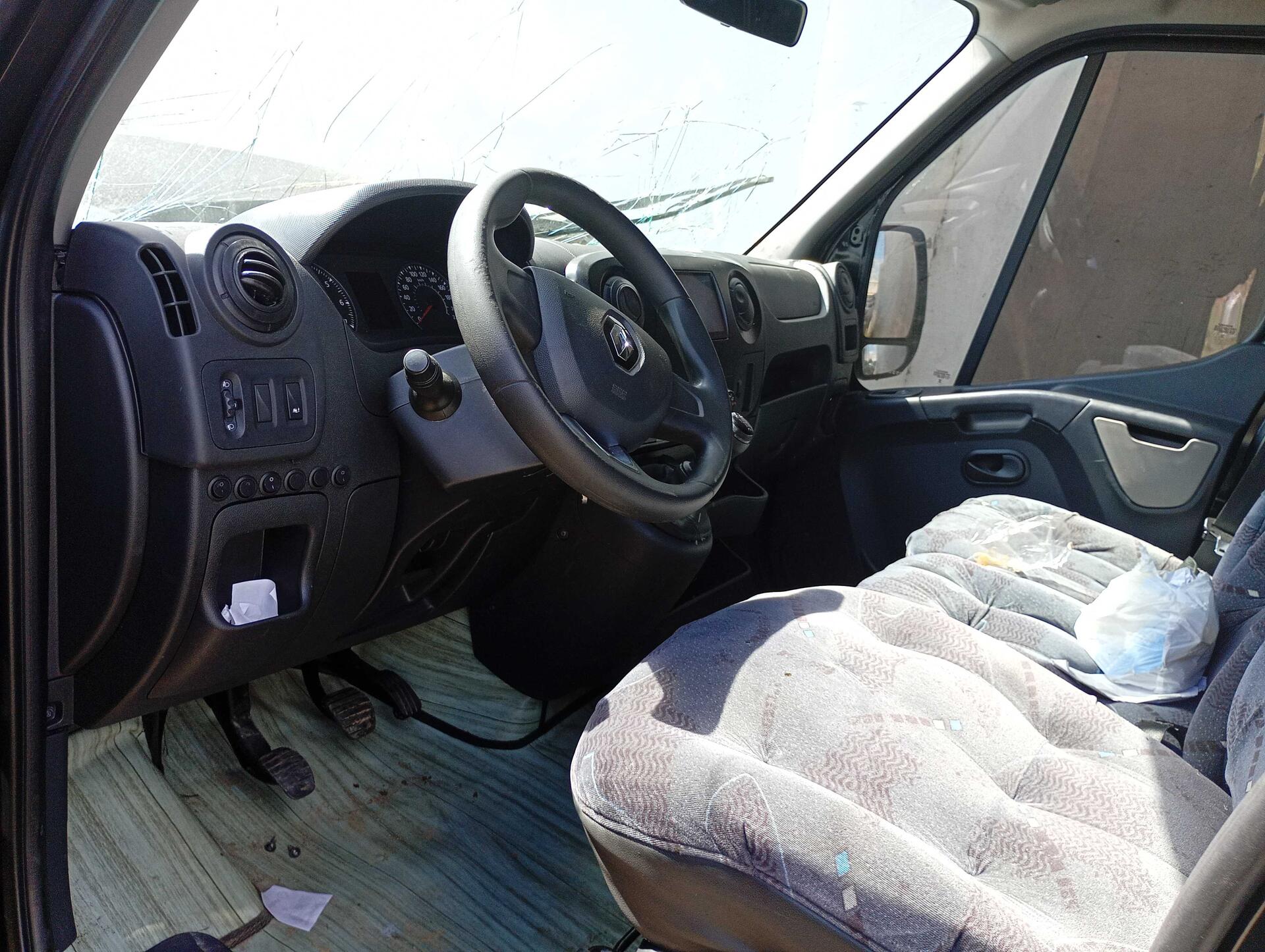 RENAULT / MASTER 2.3 DCI EXTRA F.VITRE 16V DIESEL 2024/2025 — foto 36 de 40