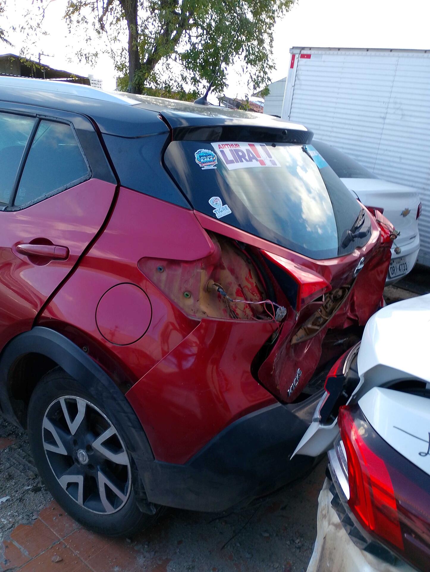 (SUCATA) NISSAN / KICKS S CVT 2019/2019 — foto 3 de 33