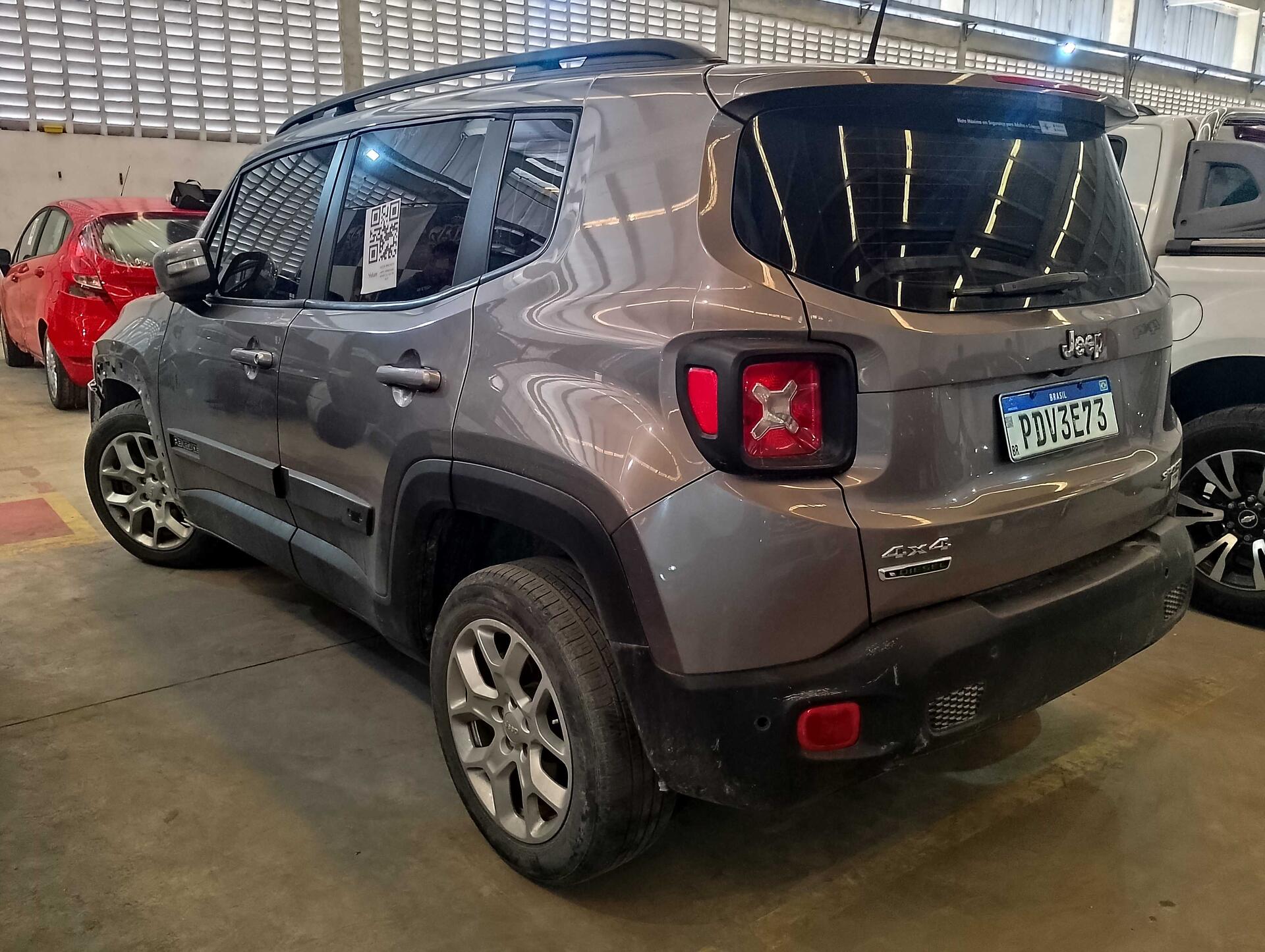 JEEP / RENEGADE SPORT AT D DIESEL 2016/2017 — foto 4 de 30
