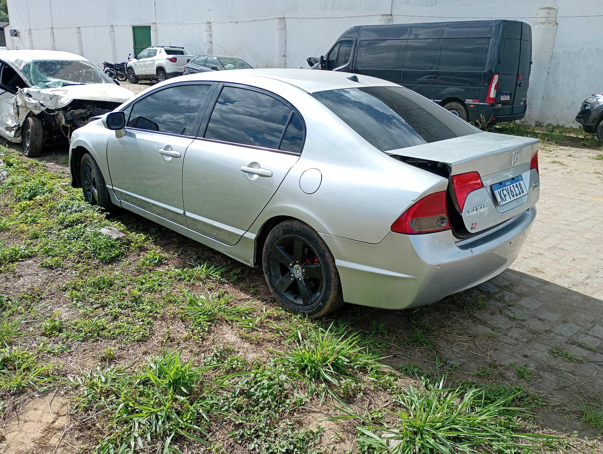 HONDA / CIVIC SEDAN LXS 1.8 16V AUT 4P FLEX 2008/2008 — foto 20 de 40