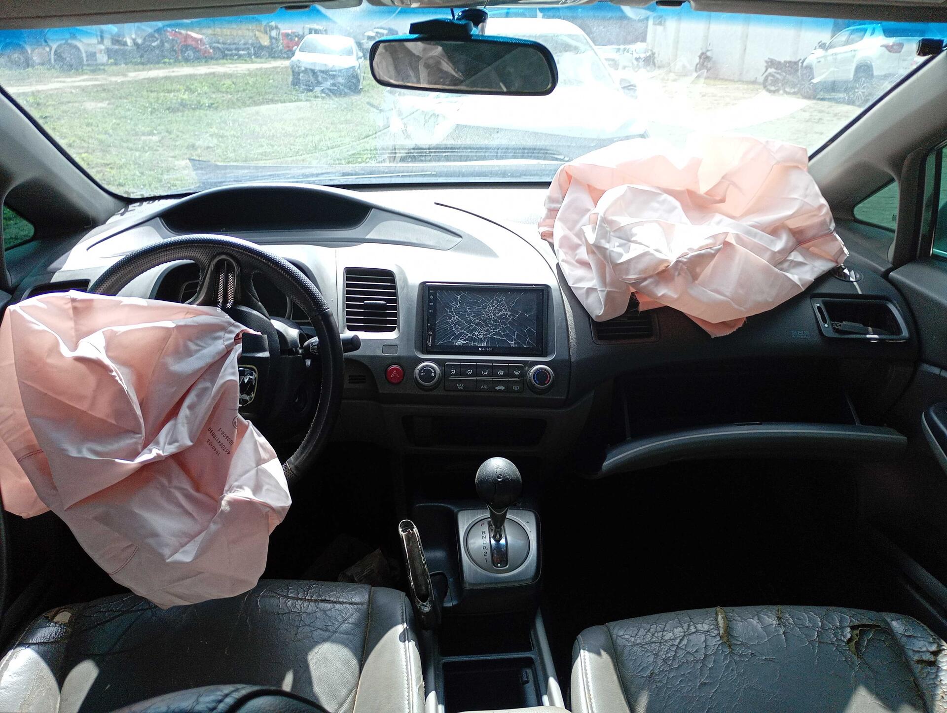 HONDA / CIVIC SEDAN LXS 1.8 16V AUT 4P FLEX 2008/2008 — foto 29 de 40