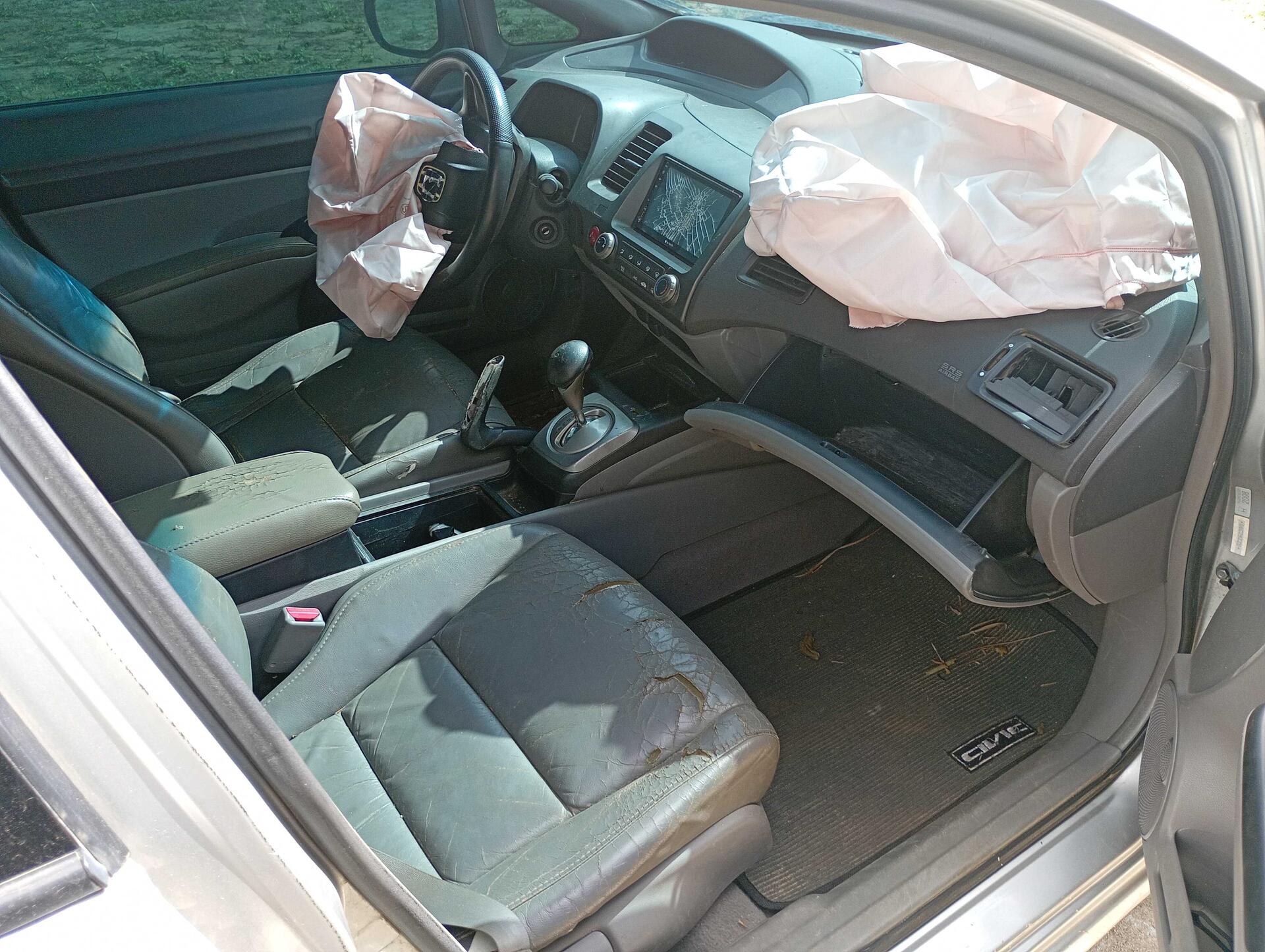 HONDA / CIVIC SEDAN LXS 1.8 16V AUT 4P FLEX 2008/2008 — foto 31 de 40