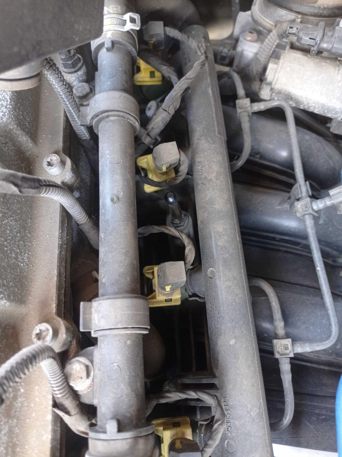 CHEVROLET / ONIX HATCH LTZ 1.4 8V 5P AUT FLEX 2018/2019 — foto 14 de 40