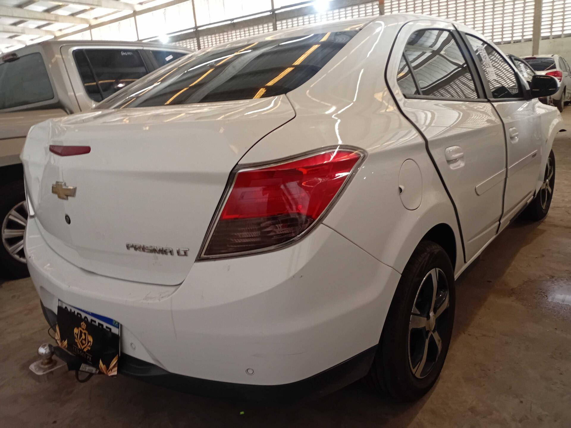 CHEVROLET / PRISMA SEDAN LT 1.4 8V 4P AUT FLEX 2015/2015 — foto 40 de 40