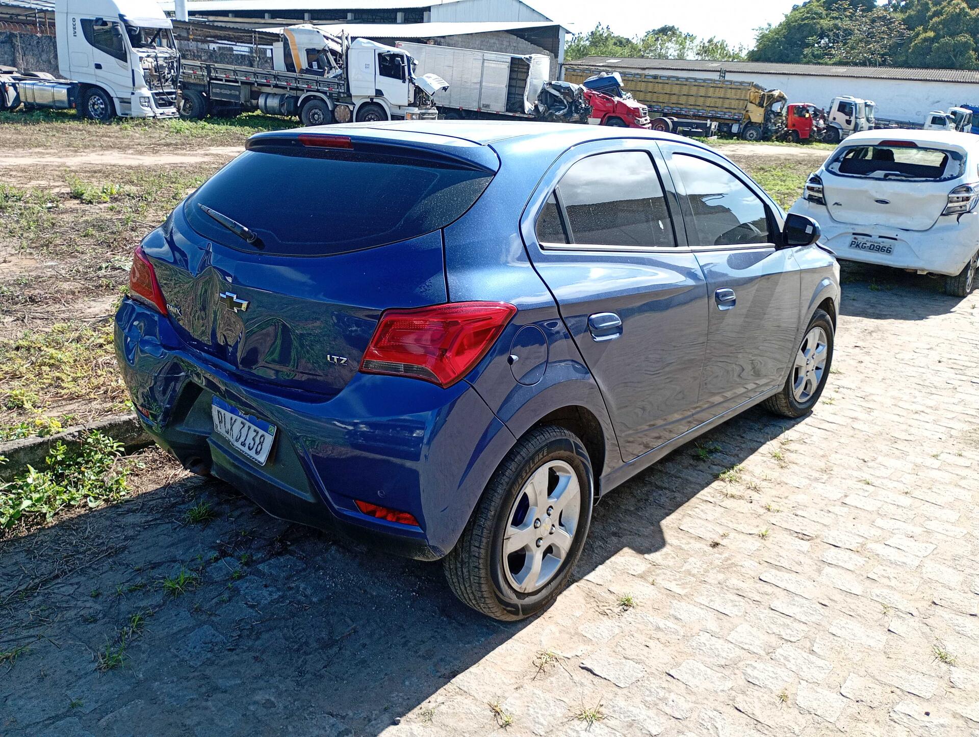 CHEVROLET / ONIX HATCH LTZ 1.4 8V 5P AUT FLEX 2018/2019 — foto 26 de 40