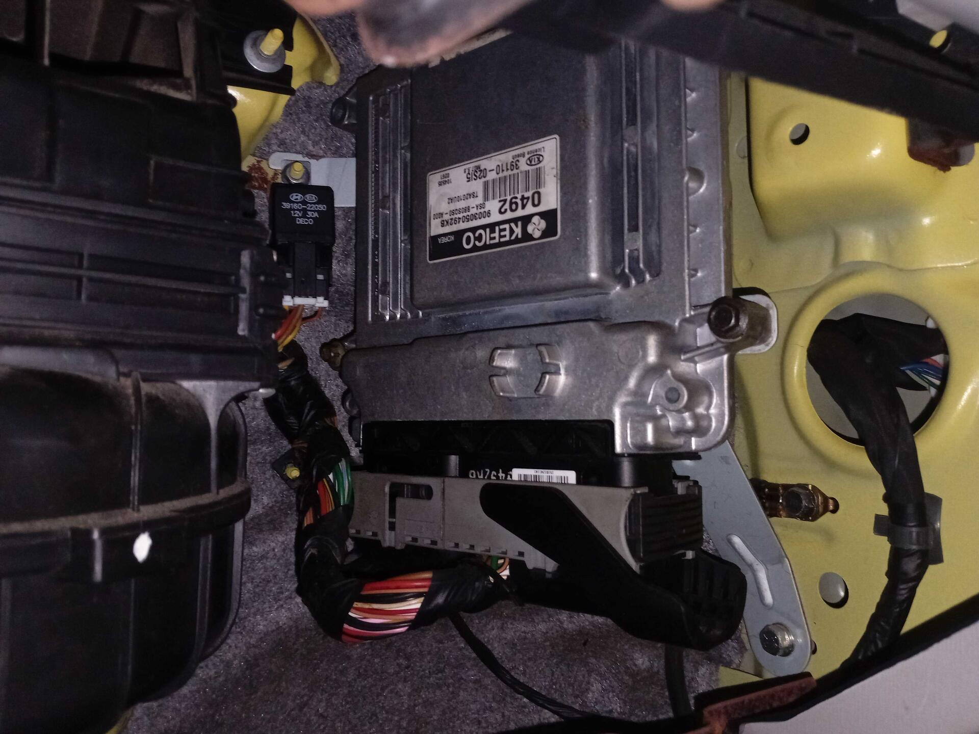 KIA / PICANTO EX 1.0 12V AUT GASOLINA 2010/2011 — foto 11 de 27