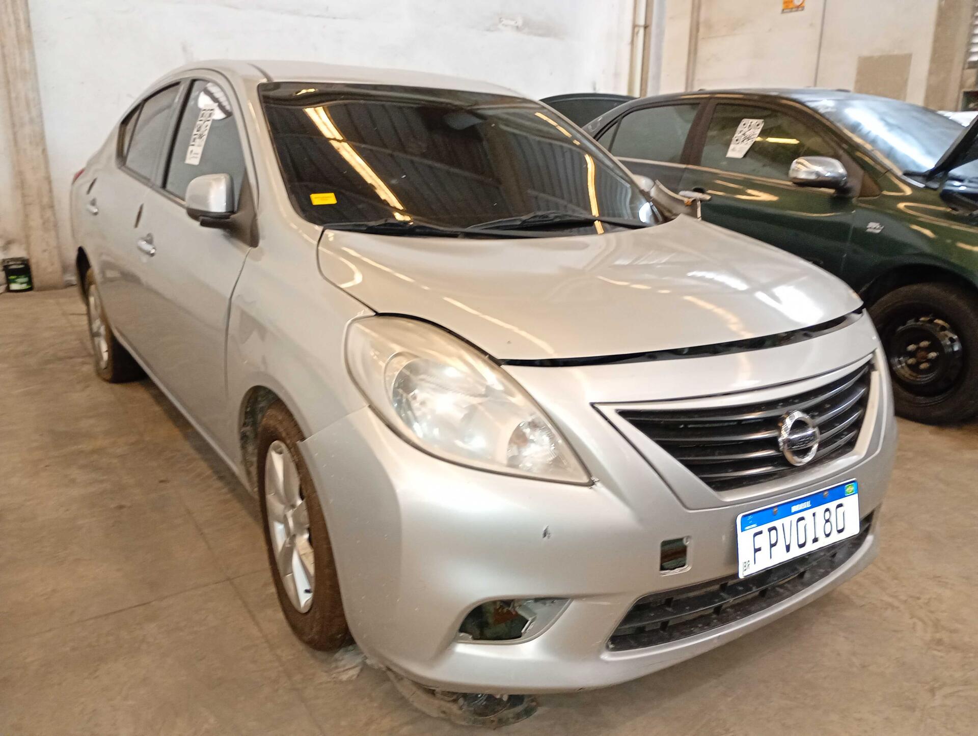 NISSAN / VERSA SL 1.6 16V MEC 4P FLEX 2014/2014 — foto 9 de 26