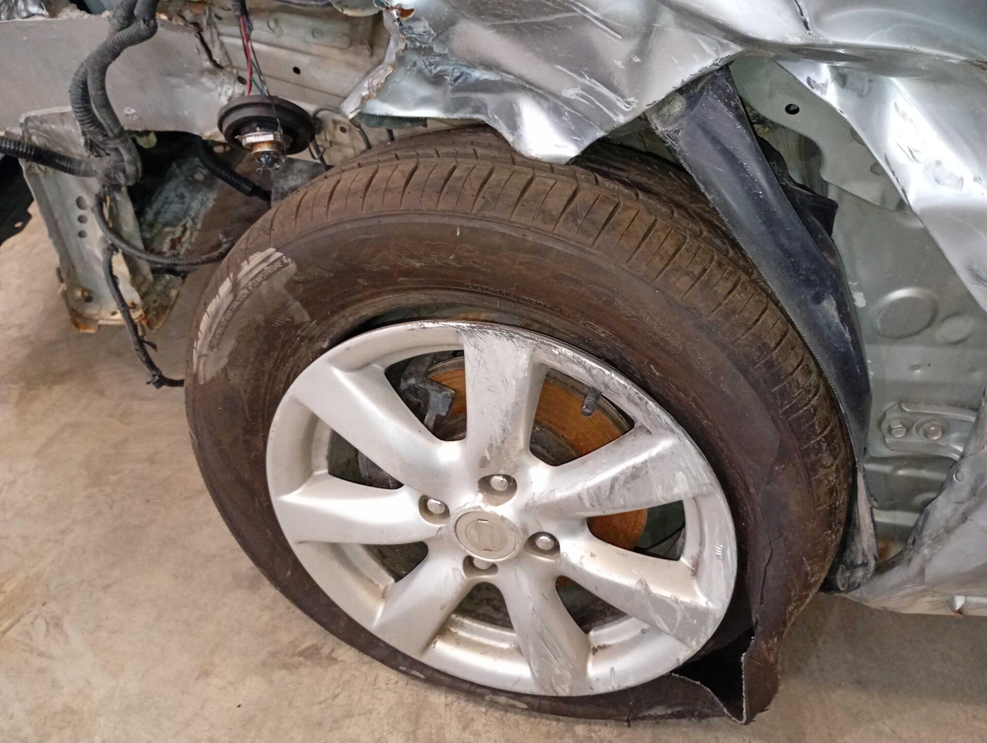 NISSAN / VERSA SL 1.6 16V MEC 4P FLEX 2014/2014 — foto 15 de 26