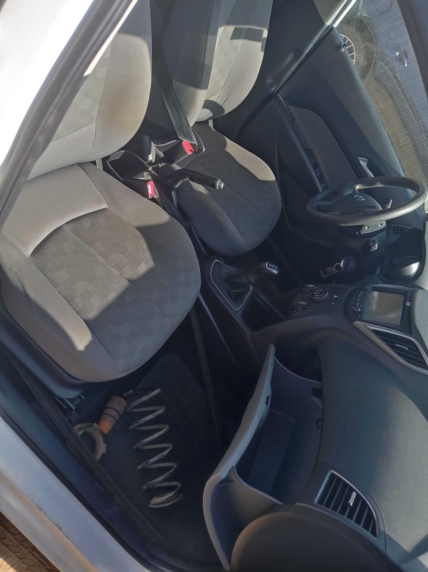 HYUNDAI / HB20S SEDAN COMFORT STYLE 1.6 16V MEC 4P FLEX 2018/2019 — foto 13 de 40
