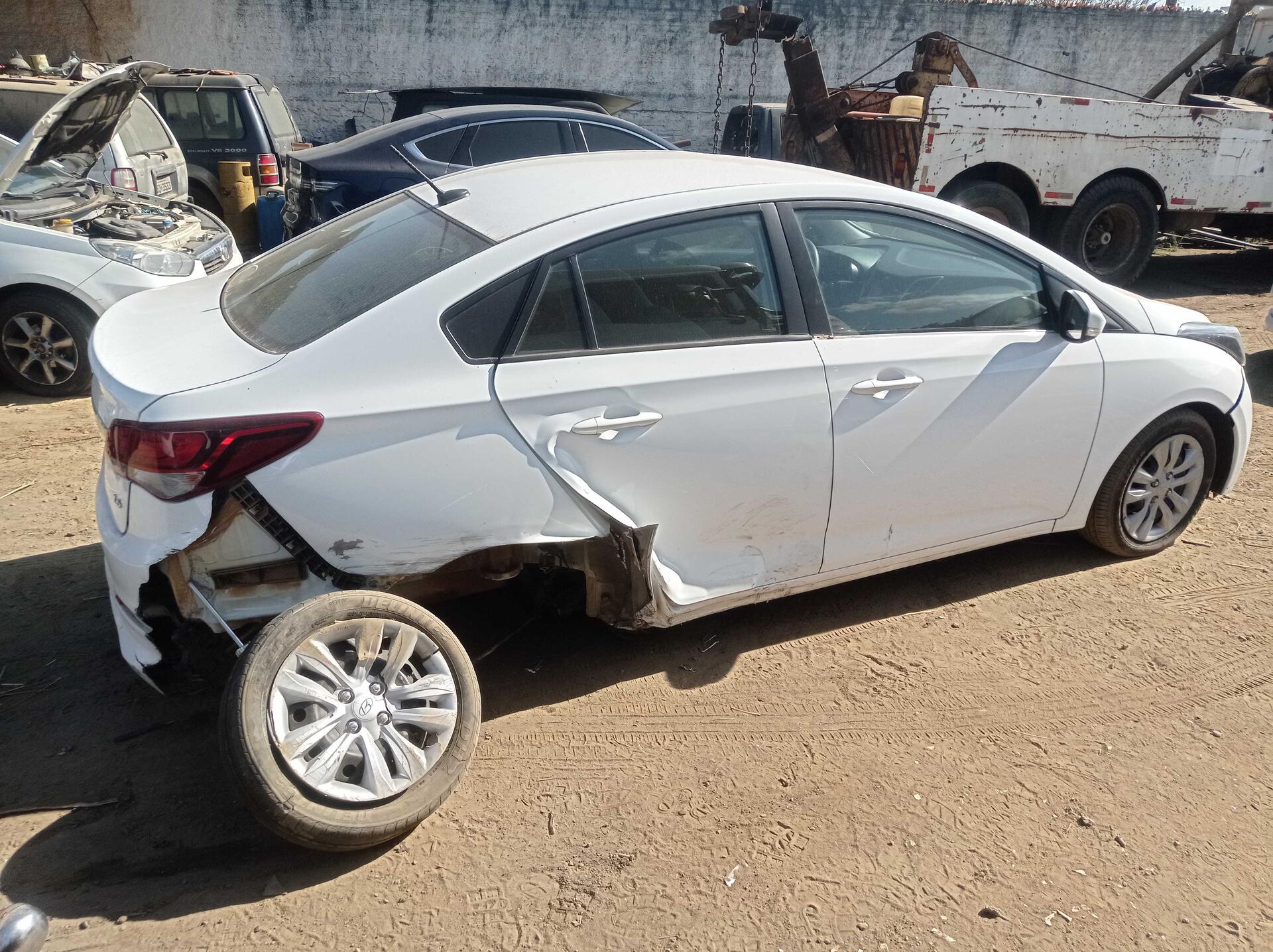 HYUNDAI / HB20S SEDAN COMFORT STYLE 1.6 16V MEC 4P FLEX 2018/2019 — foto 14 de 40
