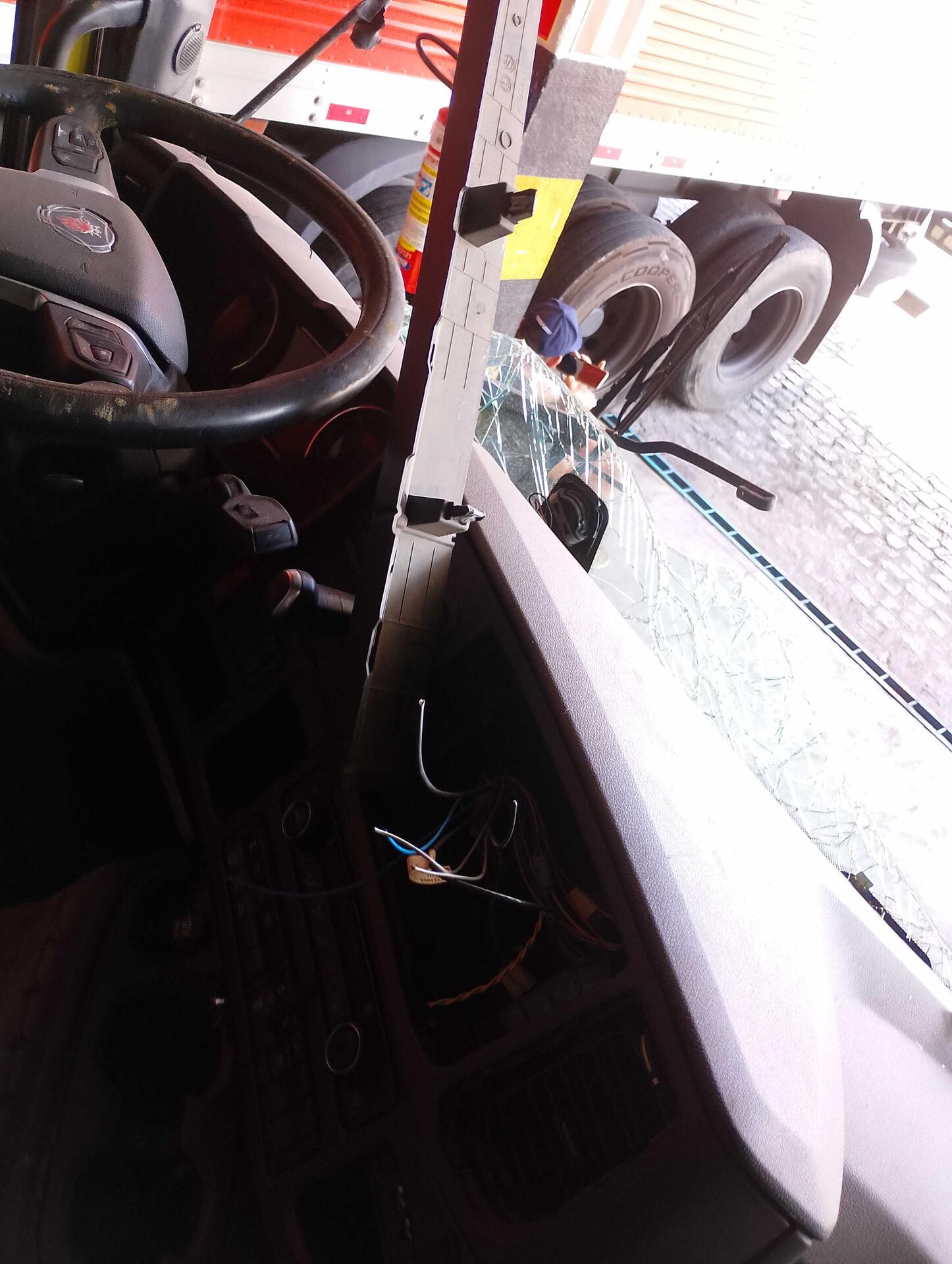 SCANIA / P360 B8X2 DIESEL 2022/2023 — foto 17 de 40