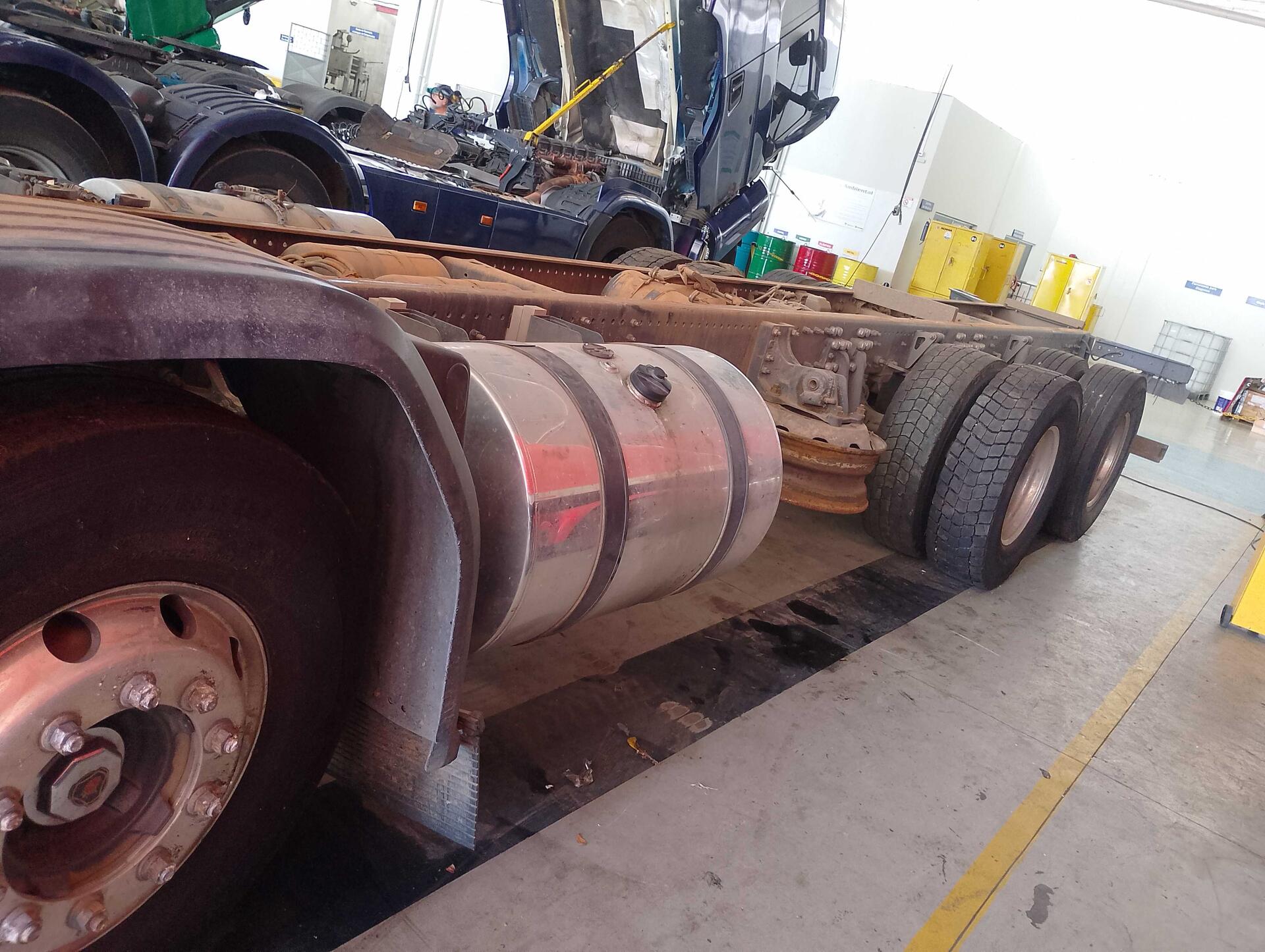 SCANIA / P360 B8X2 DIESEL 2022/2023 — foto 37 de 40