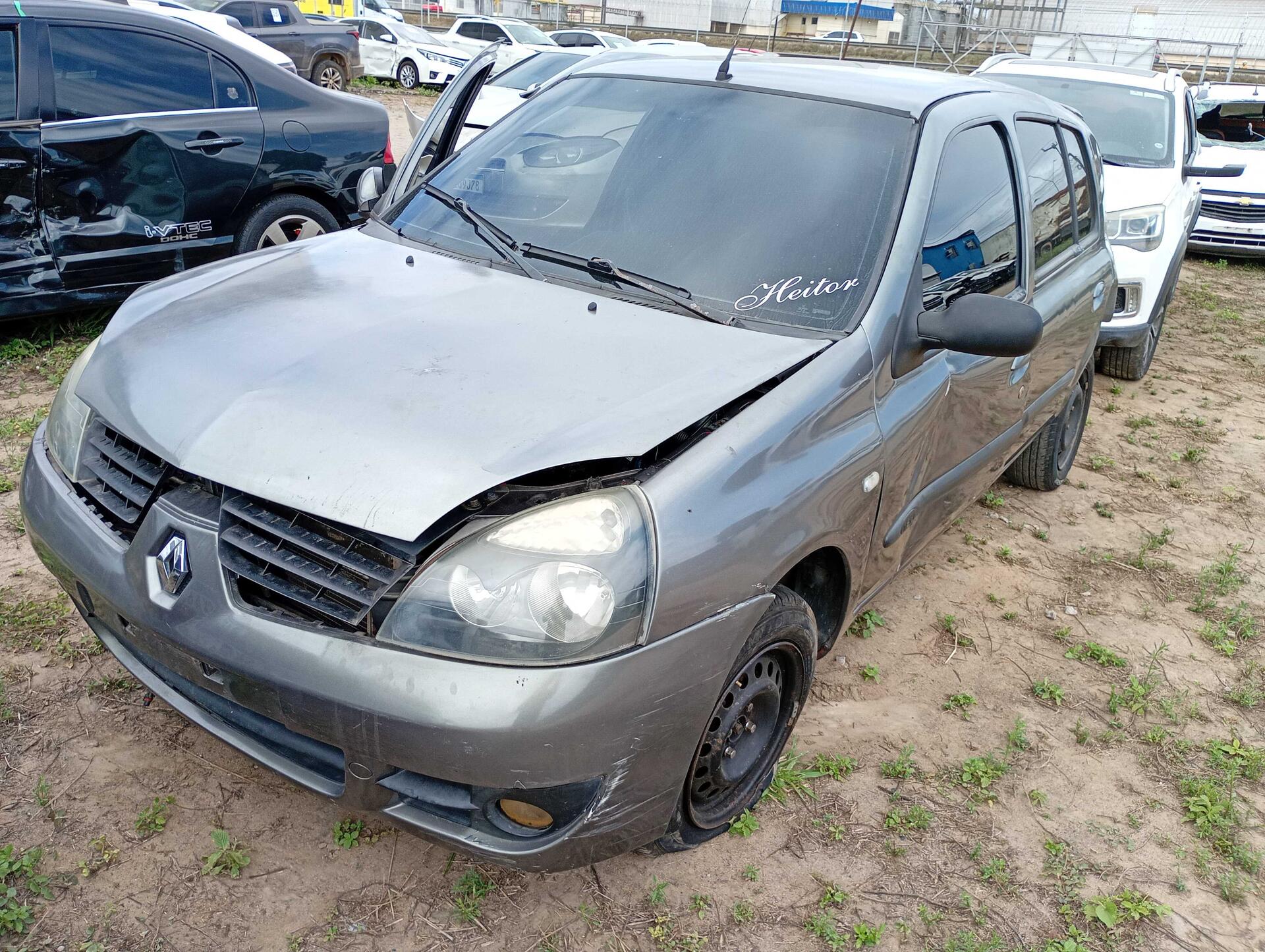 RENAULT / CLIO AUTHENTIQUE HI-FLEX 1.6 16V 5P 2007/2008 — foto 15 de 40
