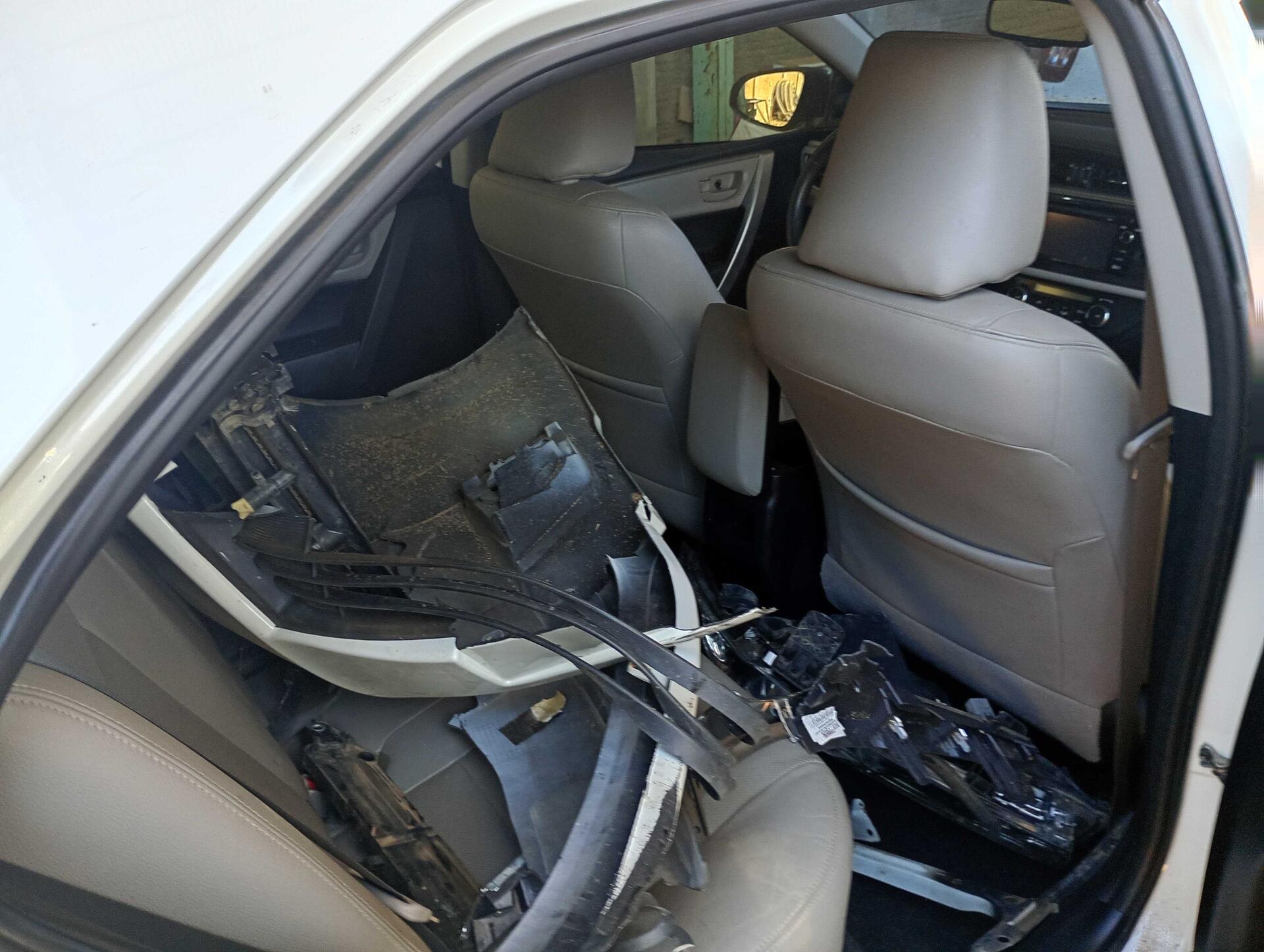 TOYOTA / COROLLA XEI 2.0 16V AUT FLEX 2014/2015 — foto 18 de 40