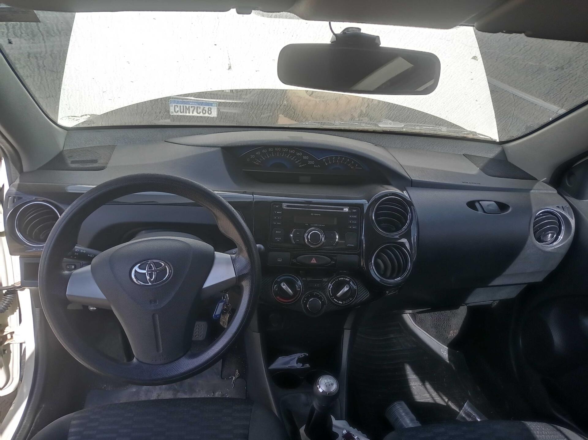 TOYOTA / ETIOS SD XS FLEX 2014/2014 — foto 6 de 40