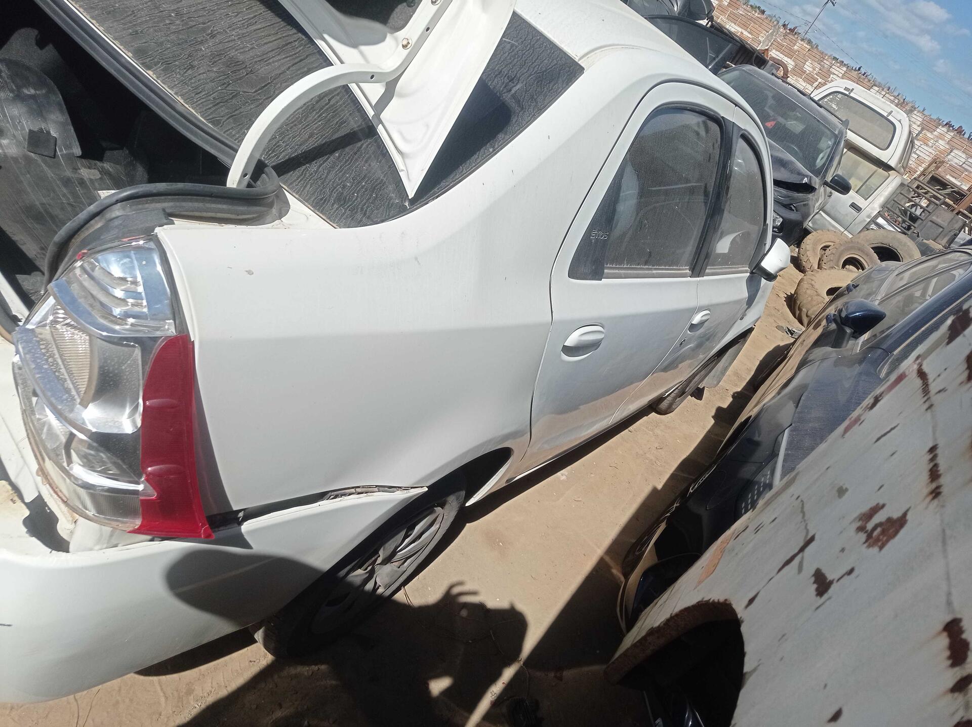 TOYOTA / ETIOS SD XS FLEX 2014/2014 — foto 23 de 40