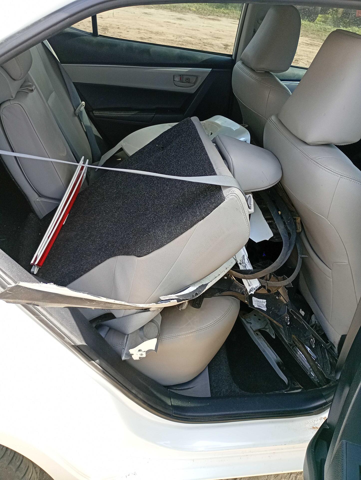 TOYOTA / COROLLA XEI 2.0 16V AUT FLEX 2014/2015 — foto 38 de 40