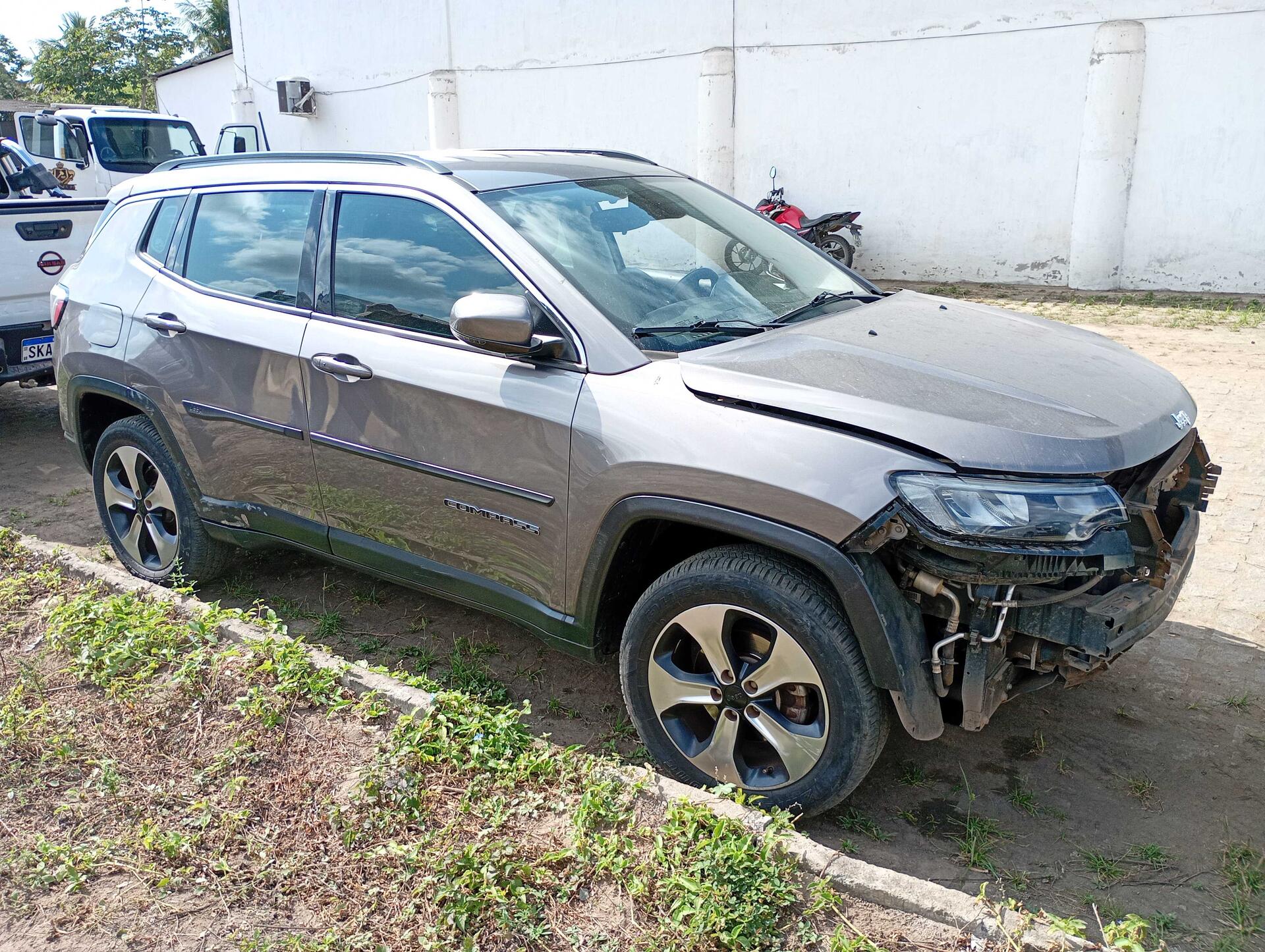 JEEP / COMPASS LONGITUDE D DIESEL 2017/2018 — foto 39 de 40