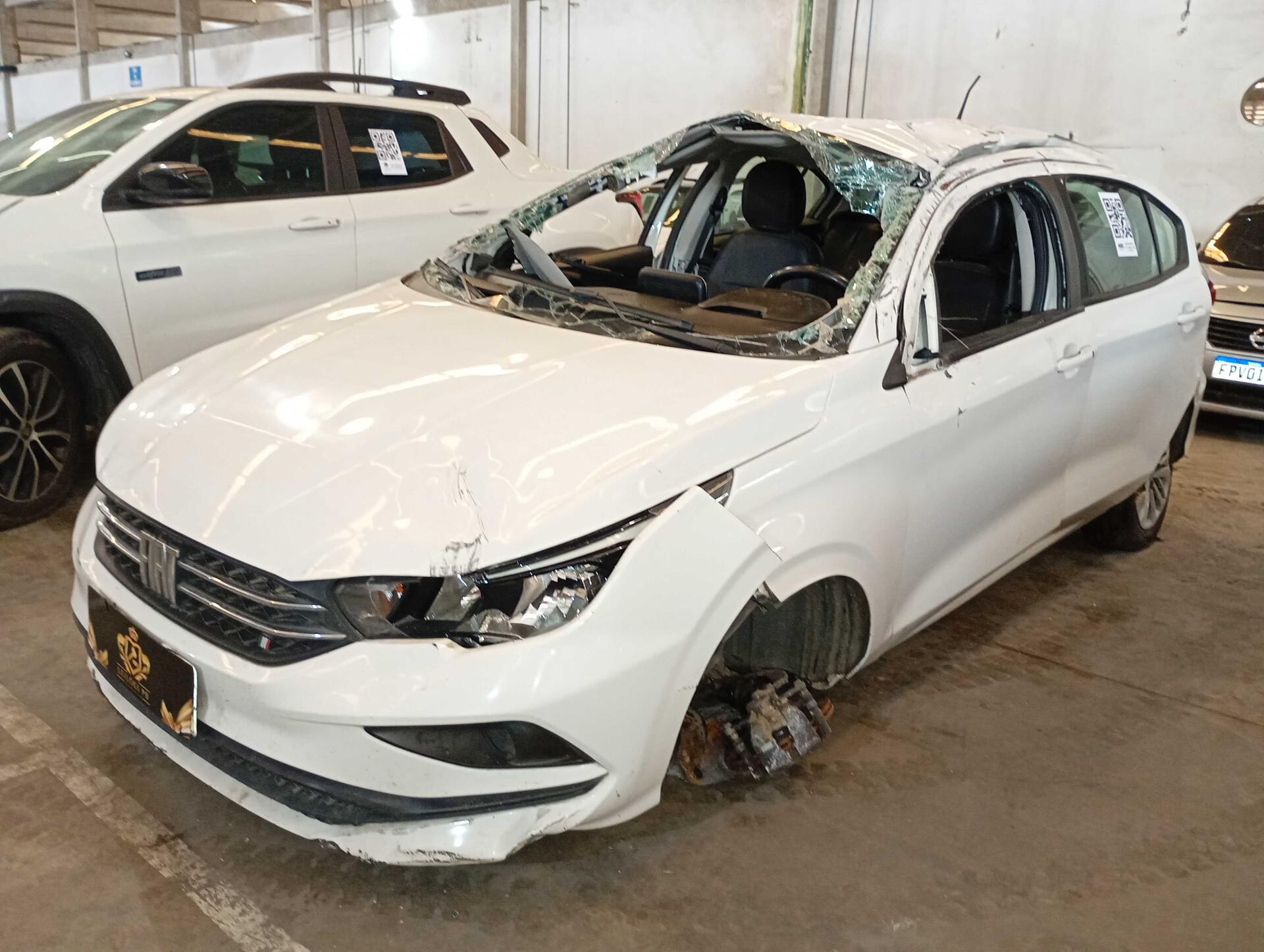 (SUCATA) FIAT / CRONOS DRIVE 1.0 6V FLEX 2023/2023 — foto 4 de 22