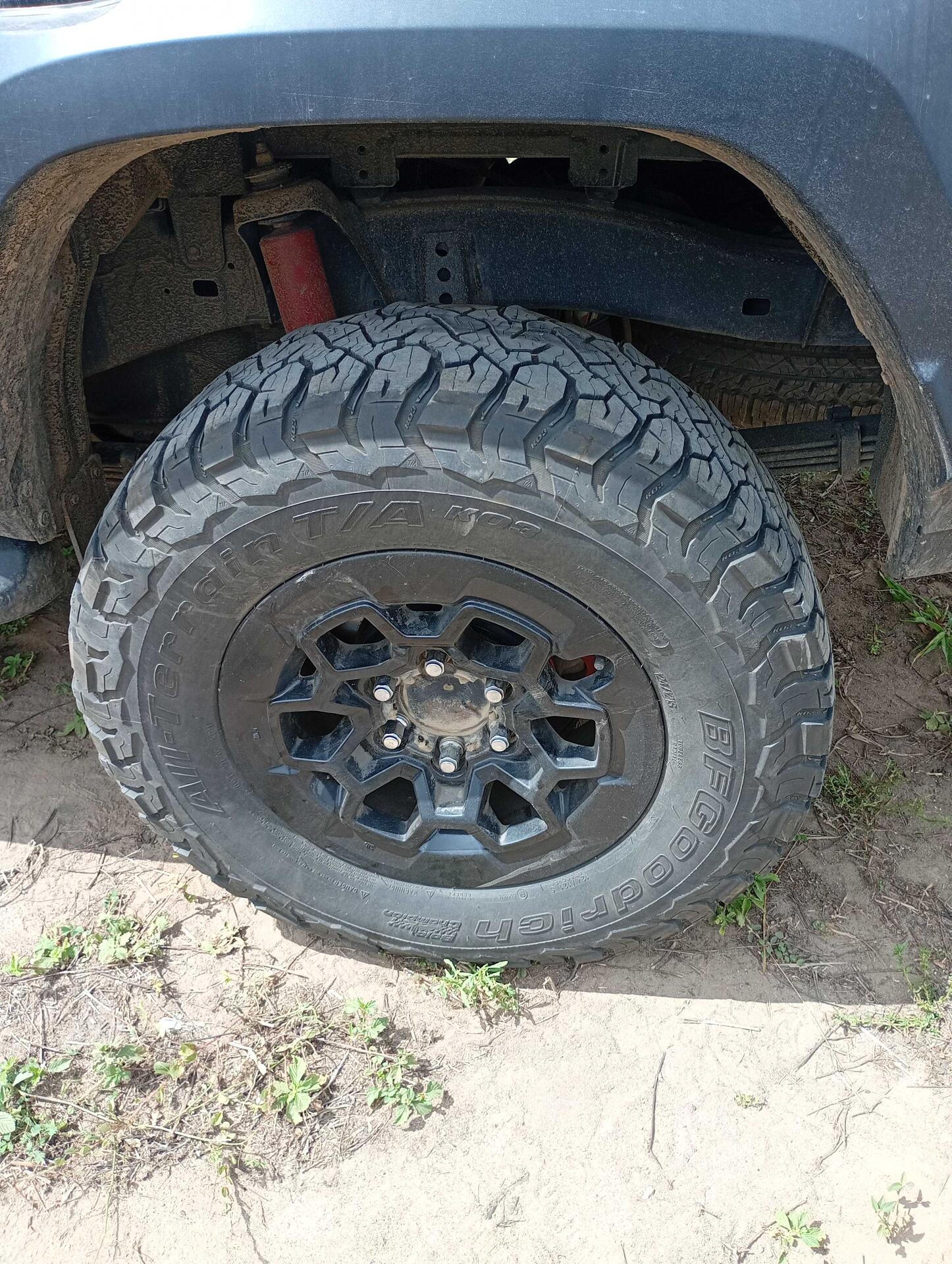 TOYOTA / HILUX CD GR-S 4X4 2.8 TDI AUT DIESEL 2023/2023 — foto 34 de 40