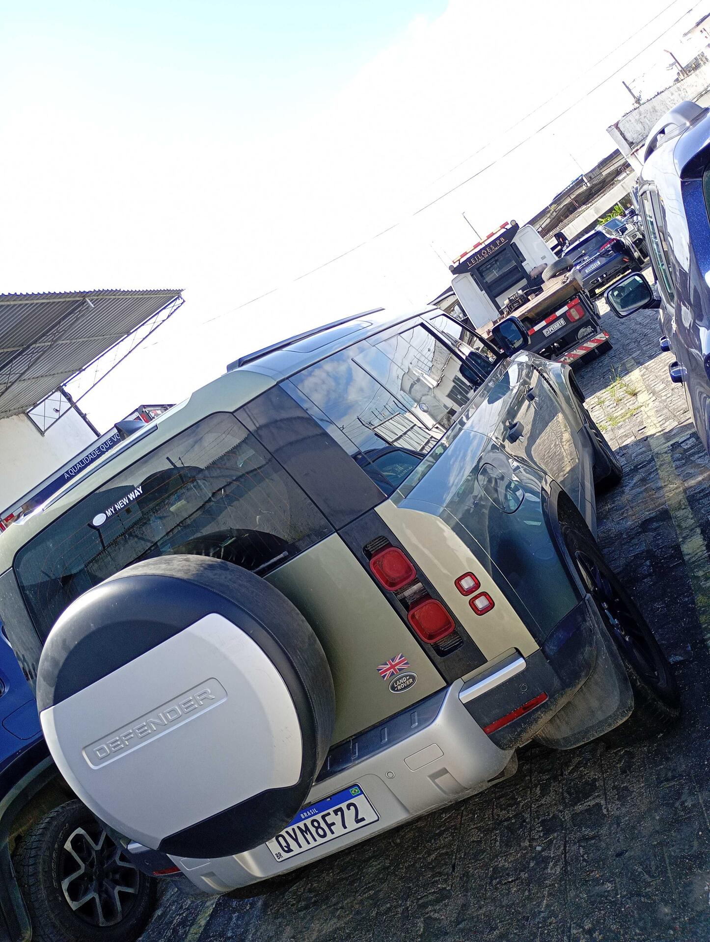 LAND ROVER / DEFENDER 110 S P300 4X4 2.0 TB AUT. GASOLINA 2020/2020 — foto 5 de 40