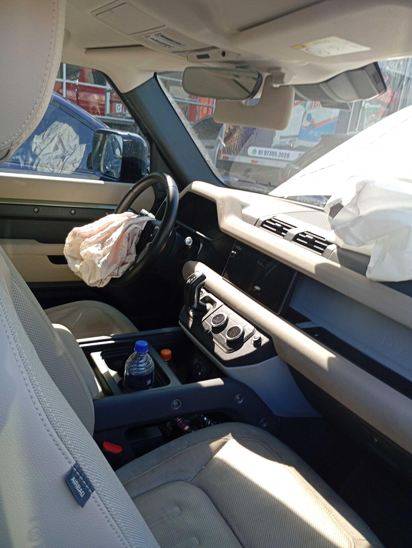 LAND ROVER / DEFENDER 110 S P300 4X4 2.0 TB AUT. GASOLINA 2020/2020 — foto 10 de 40