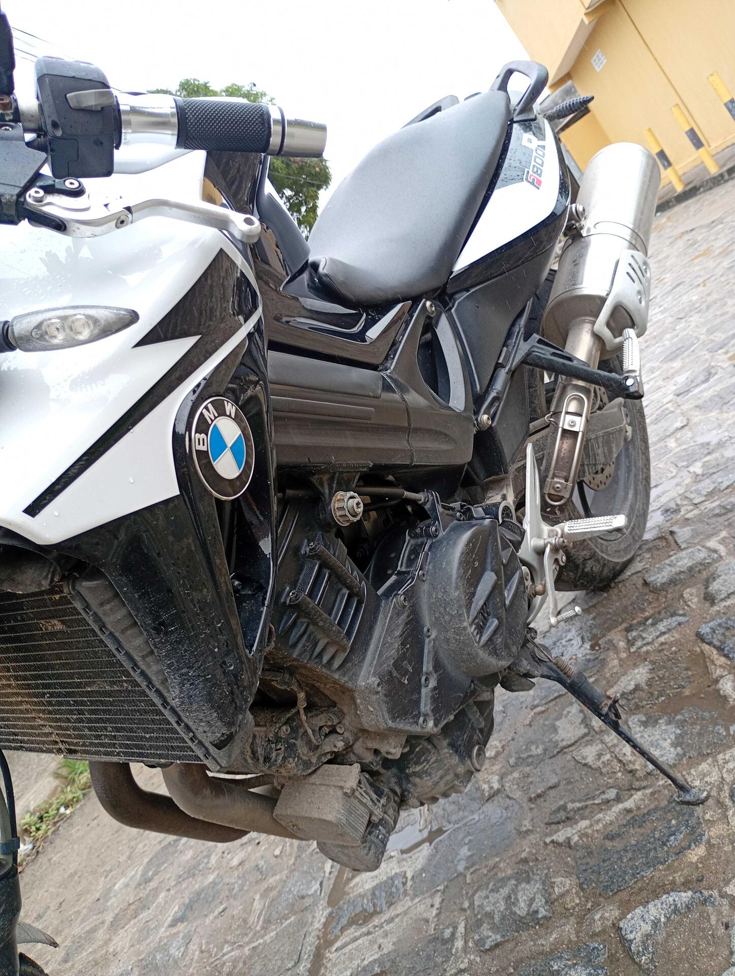 BMW / F 800 R 798 CC GASOLINA 2014/2015 — foto 6 de 31