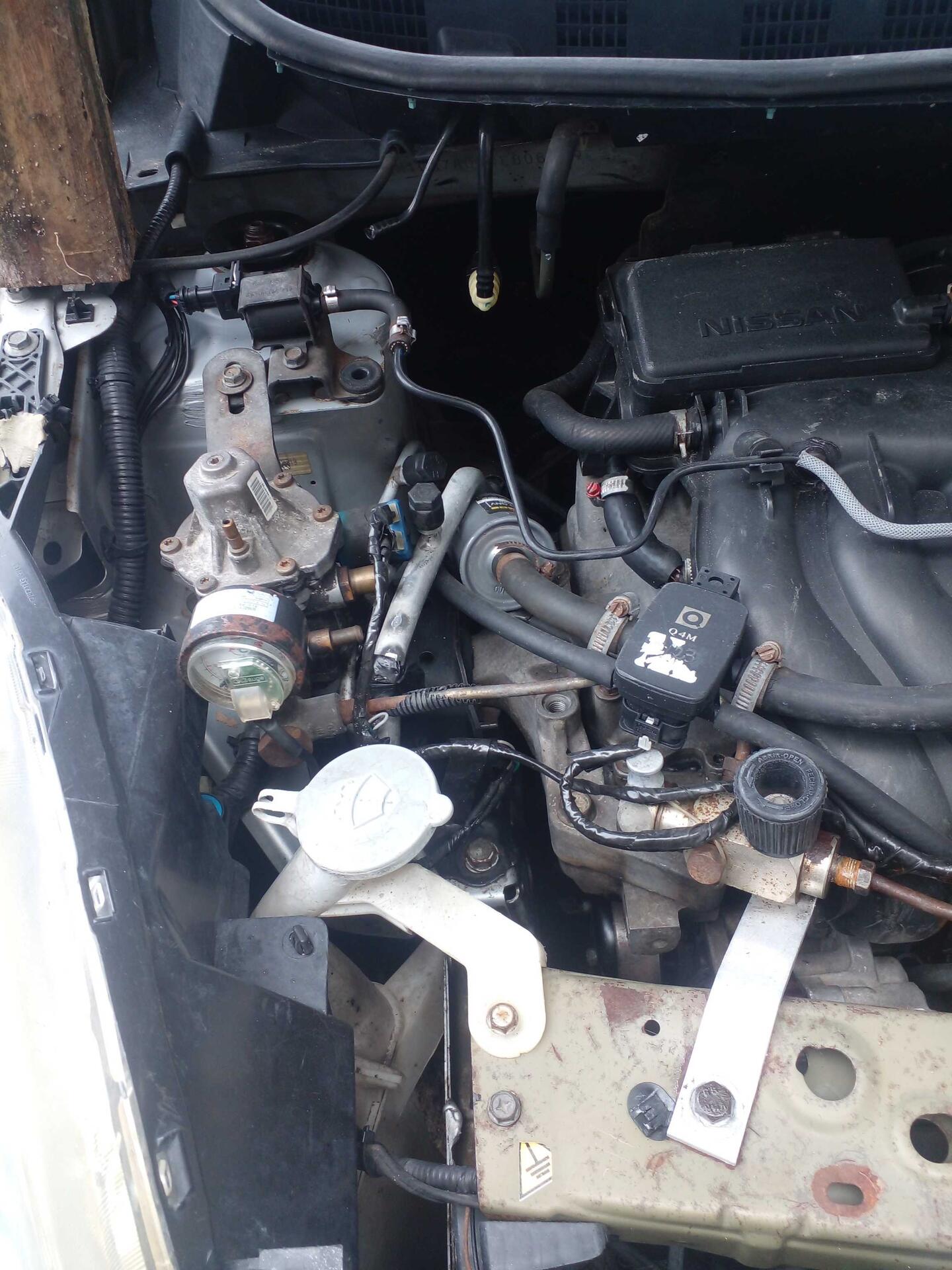 NISSAN / VERSA SV 1.6 16V MEC 4P GNV_FLEX 2012/2013 — foto 8 de 40