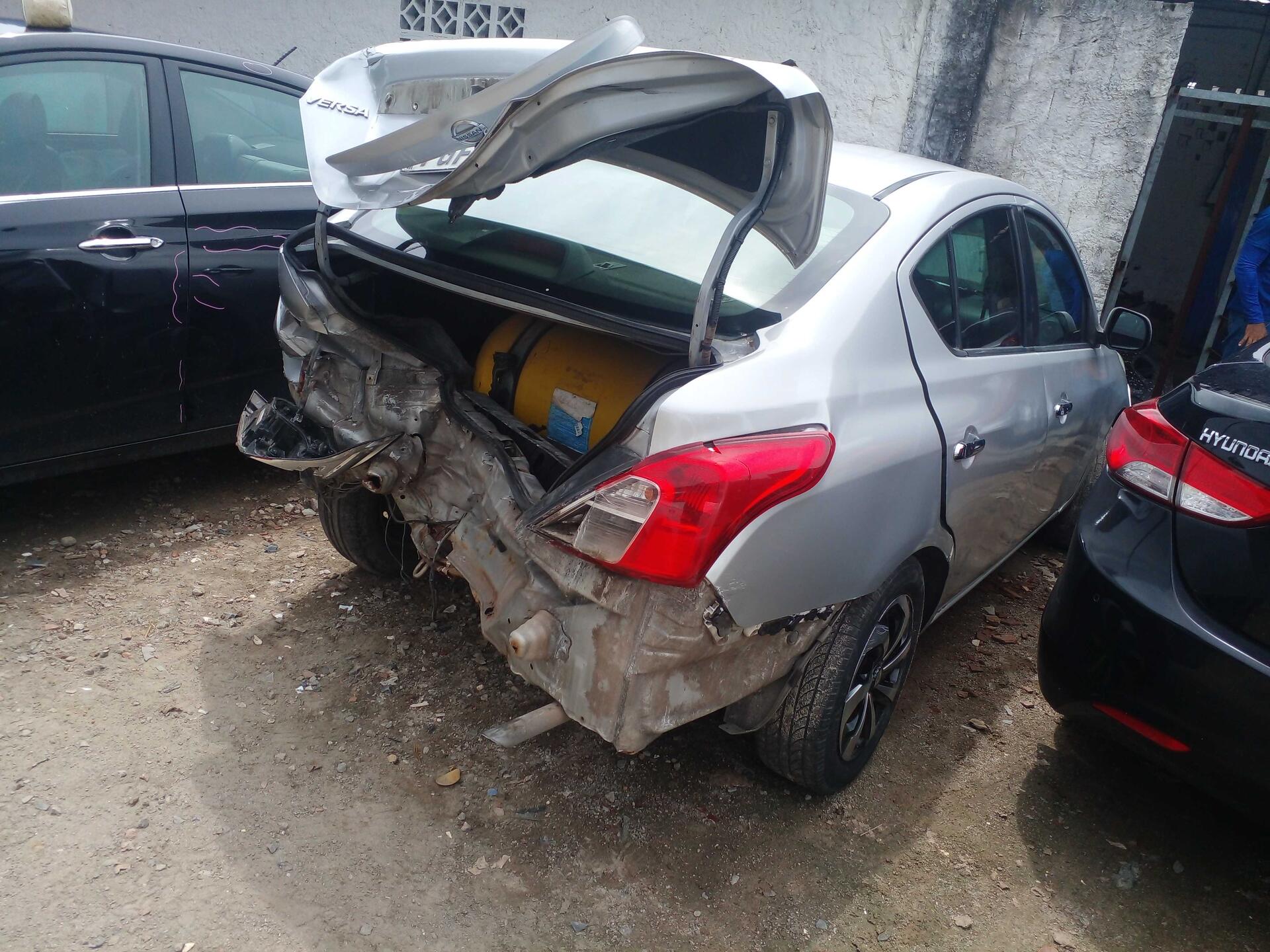 NISSAN / VERSA SV 1.6 16V MEC 4P GNV_FLEX 2012/2013 — foto 16 de 40