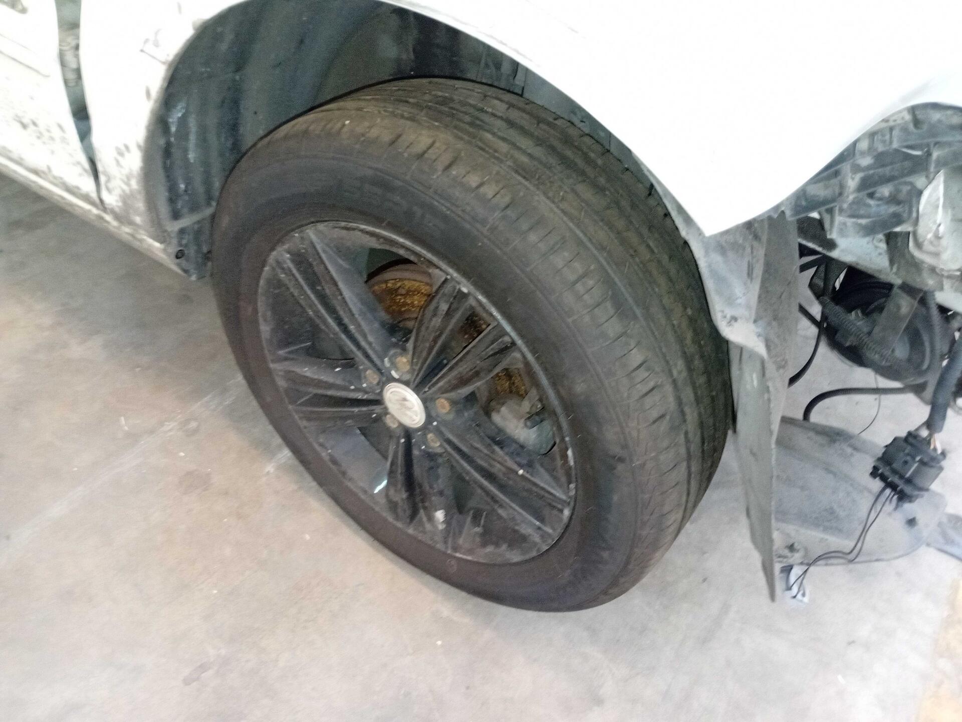 VOLKSWAGEN / FOX G2 1.0 MI TOTAL 8V 5P FLEX 2013/2014 — foto 37 de 40