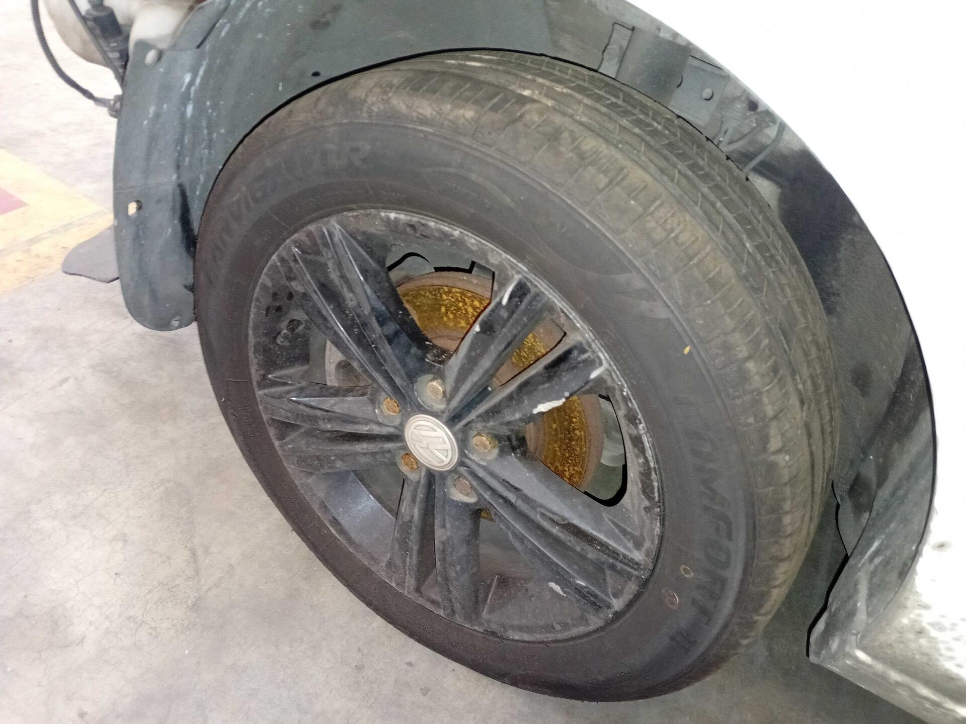 VOLKSWAGEN / FOX G2 1.0 MI TOTAL 8V 5P FLEX 2013/2014 — foto 40 de 40