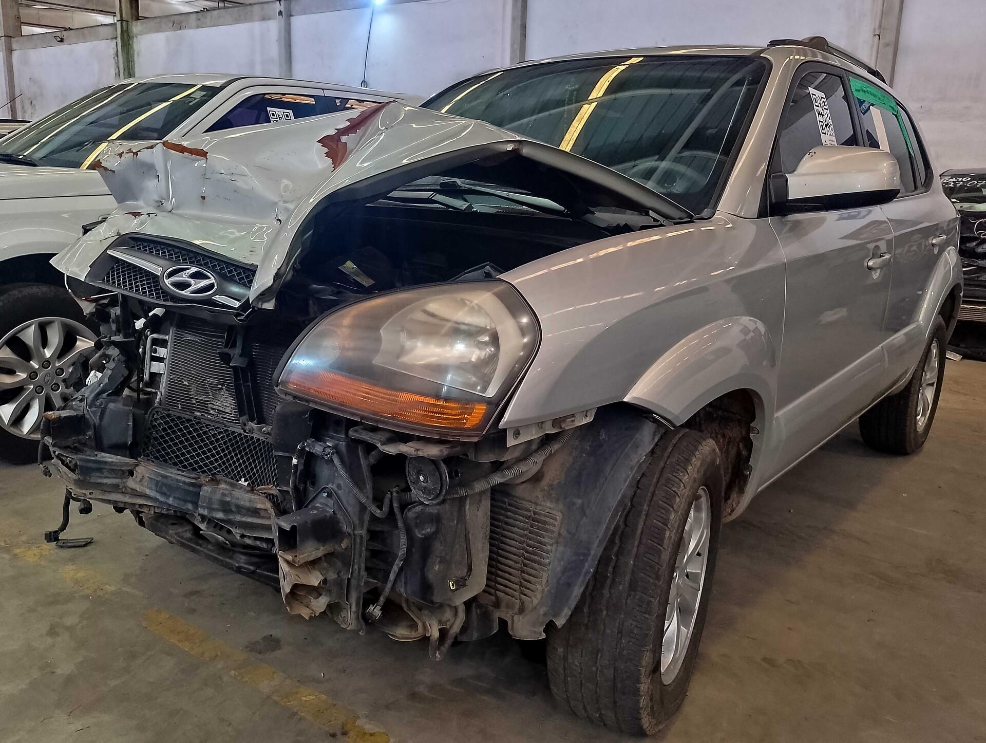 HYUNDAI / TUCSON GLS 4X2-AT 2.0 16V 4P A FLEX 2013/2014 — foto 27 de 40