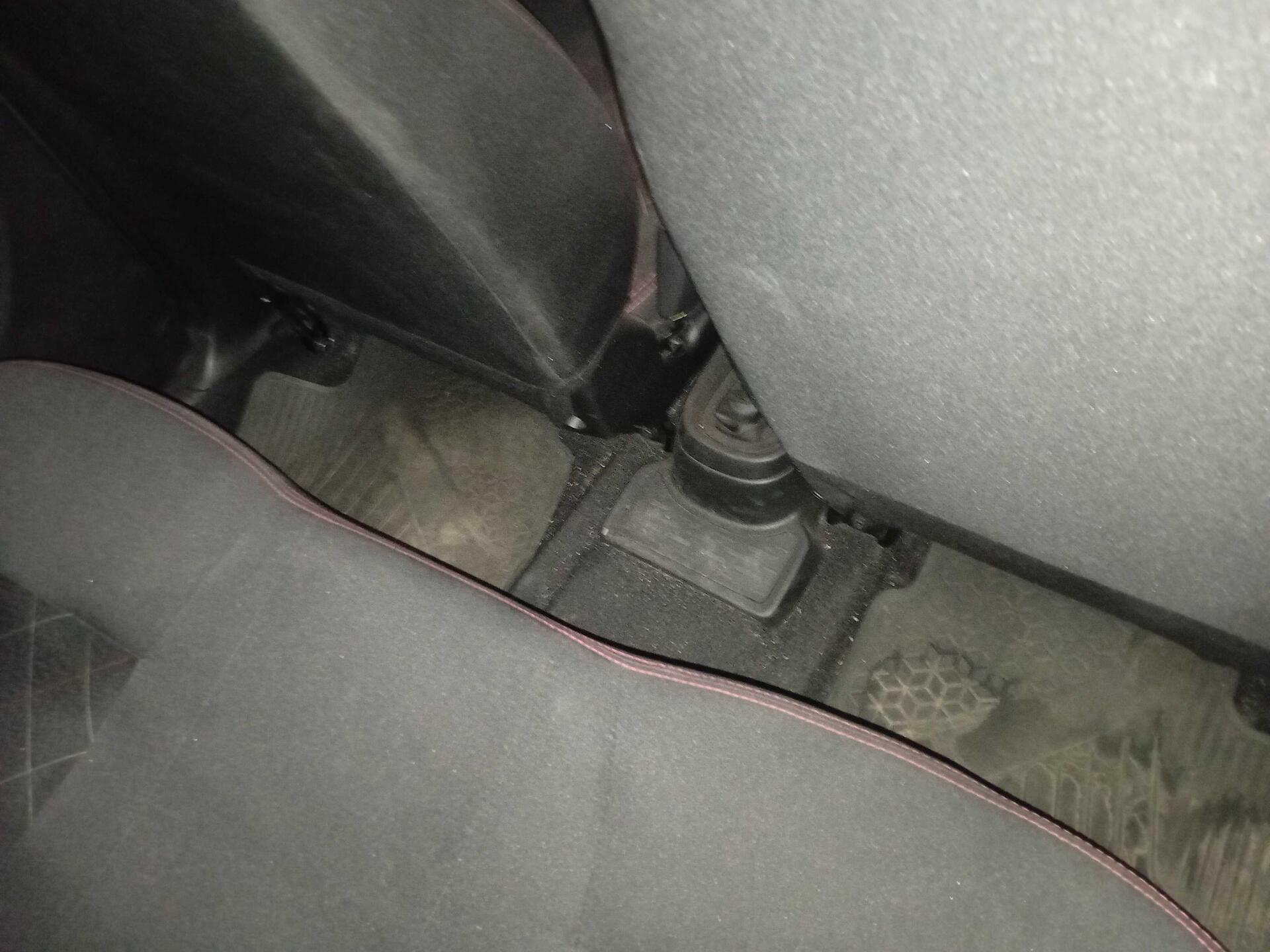(SUCATA) RENAULT / KWID ZEN 1.0 12V MEC 2026/2026 — foto 21 de 26